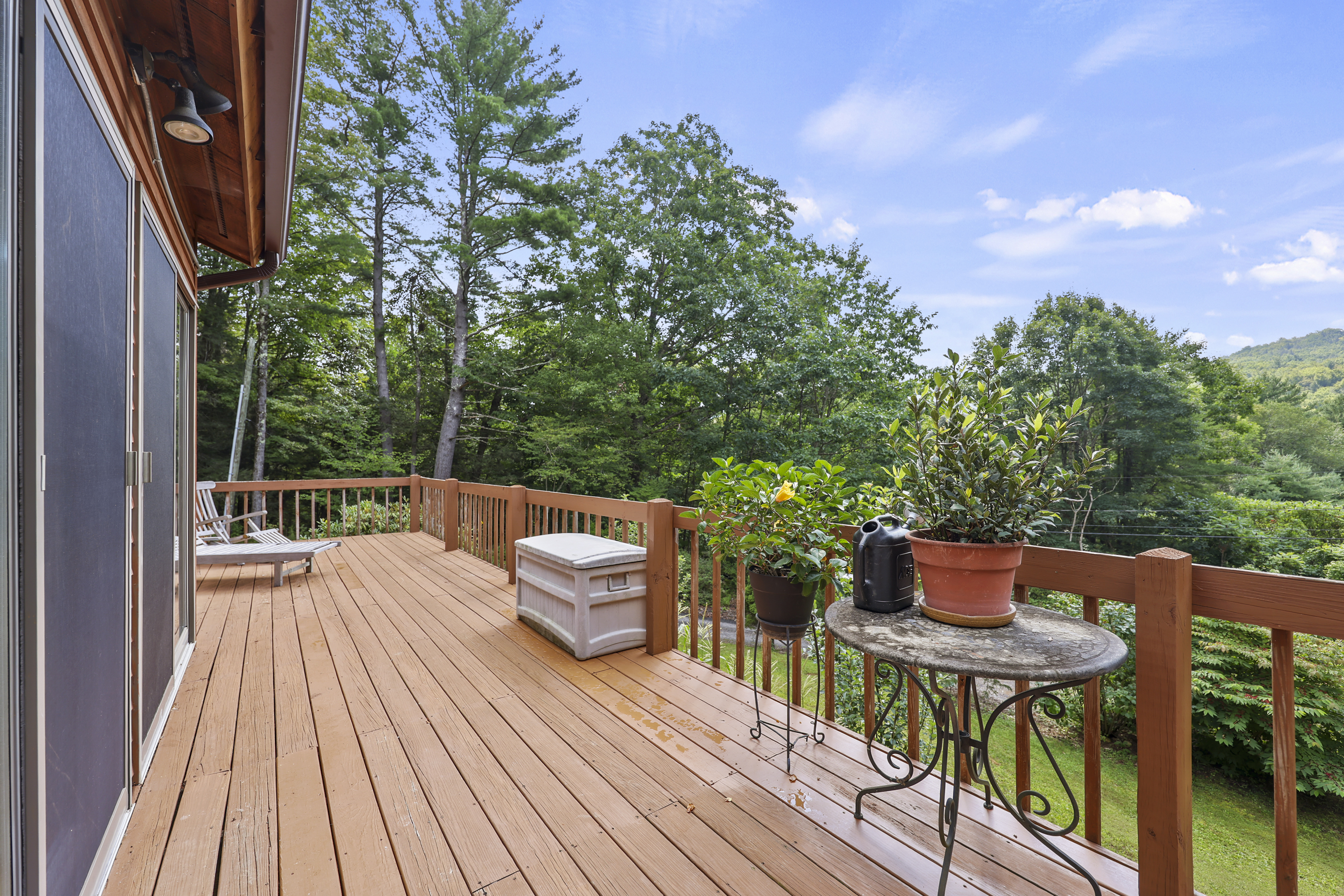  BUCOLIC COUNTRY SANCTUARY WITH MAJESTIC STONE FIREPLACE & DISTANT VIEWS - 物件實景