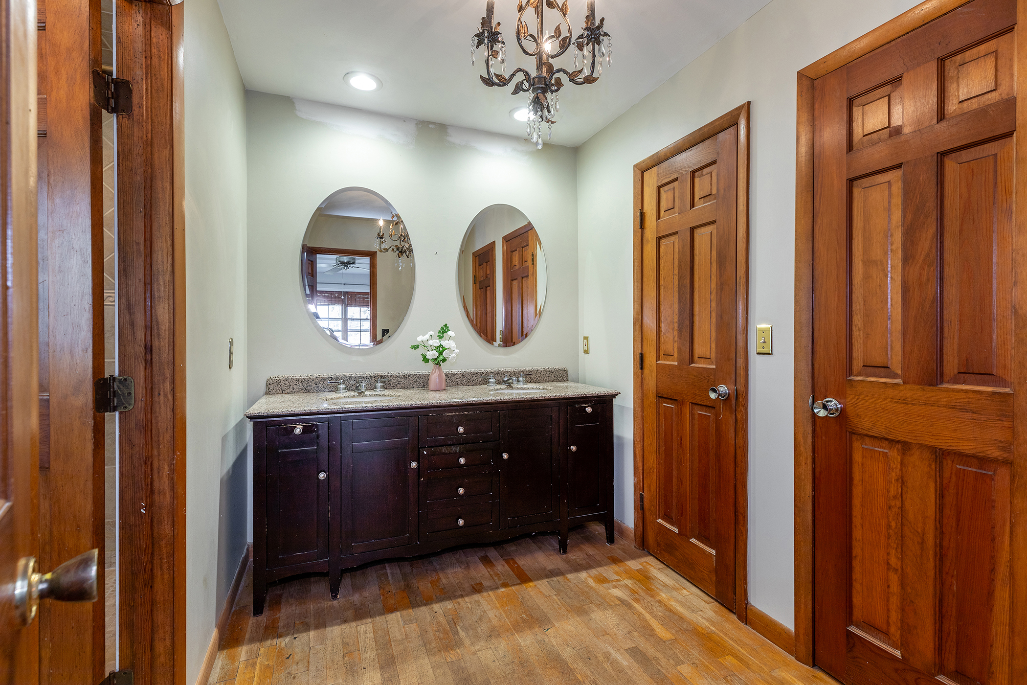  12 Quaker Ridge Road - 物件實景