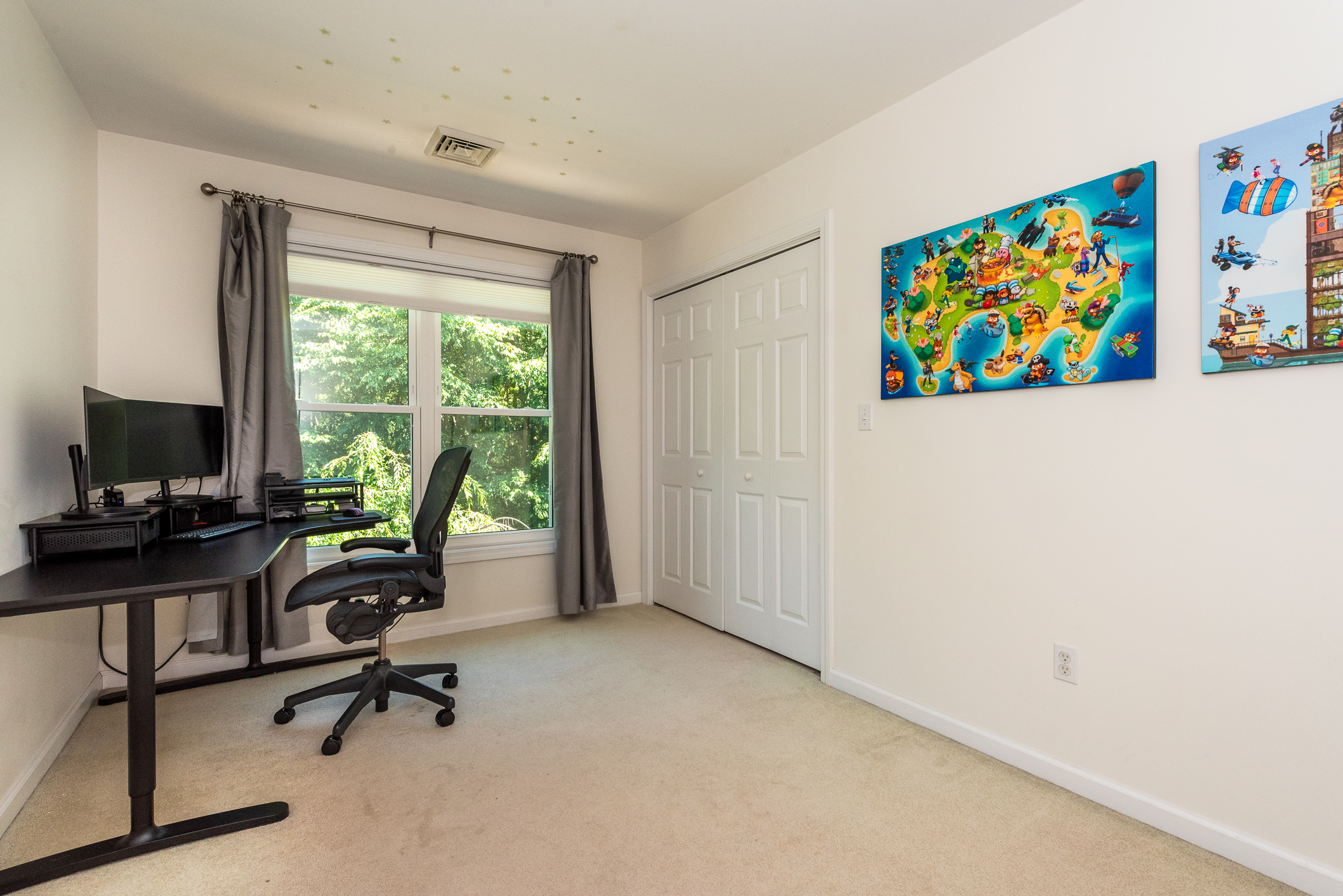  Classic Colonial Nestled on 3 Private Acres in Autumn Ridge - 物件實景
