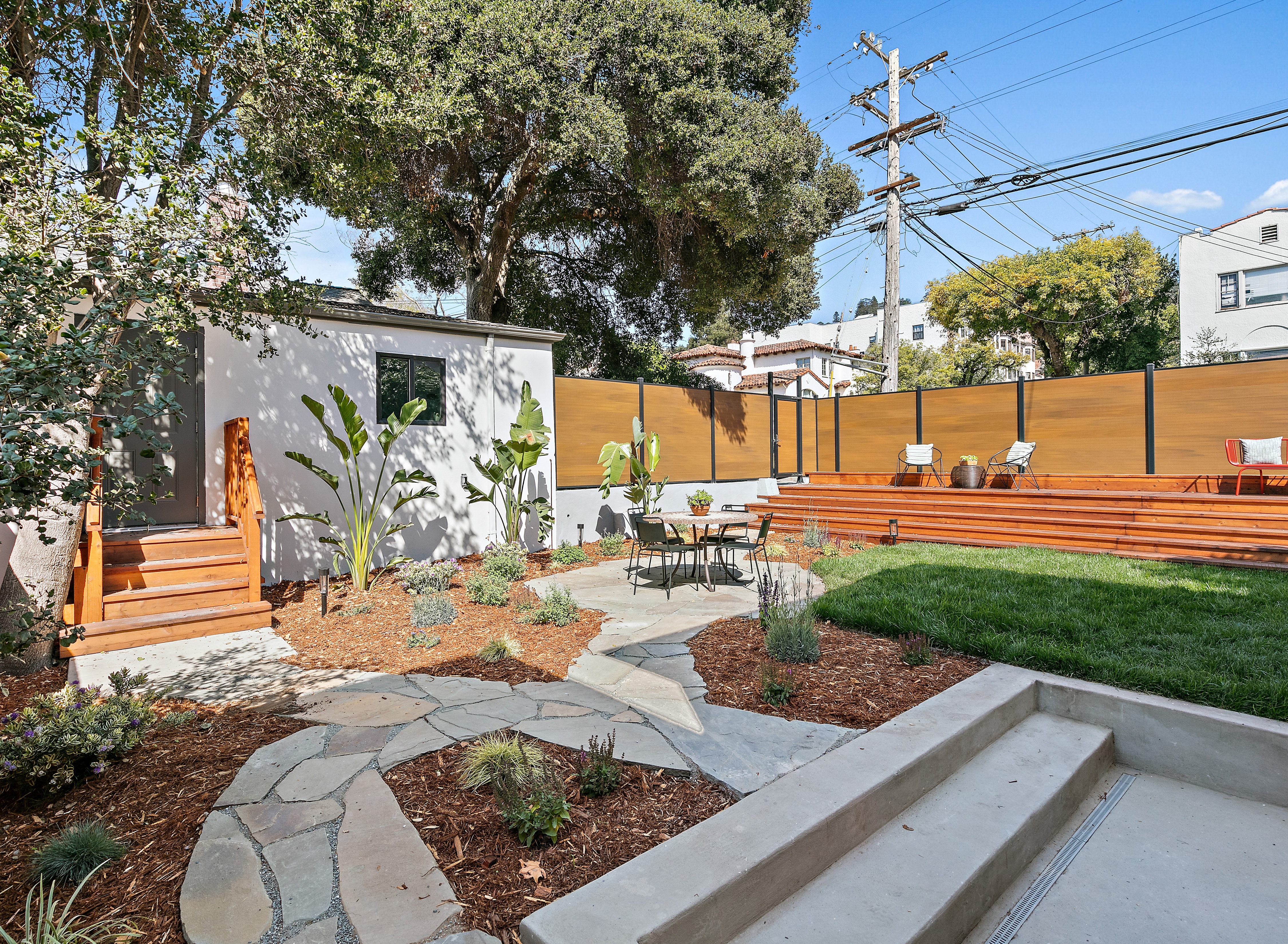  Timeless Elegance, Thoughtfully Reimagined in North Berkeley - 物件實景