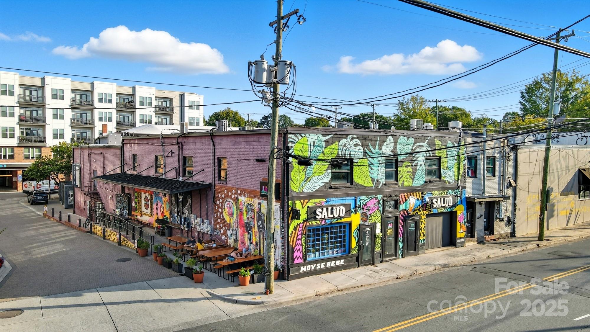 Charlotte, North Carolina, 28205, United States, 2 Bedrooms Bedrooms, ,3 BathroomsBathrooms,Residential,For Sale,1956240