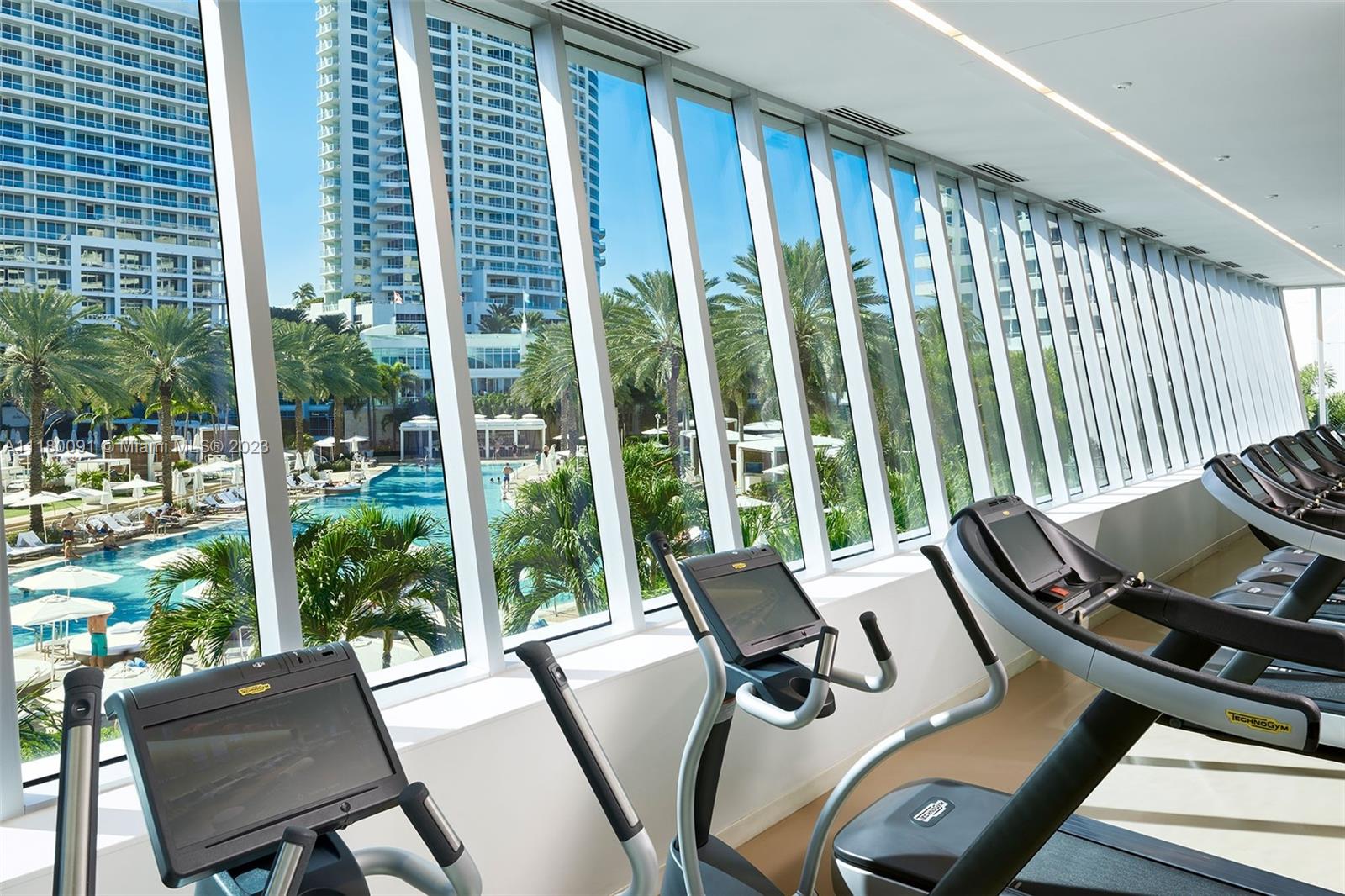 4391 Collins Ave Unit 1016, Miami Beach, Florida, 33140, United States, ,1 BathroomBathrooms,Residential,For Sale,4391 Collins Ave Unit 1016,1620018