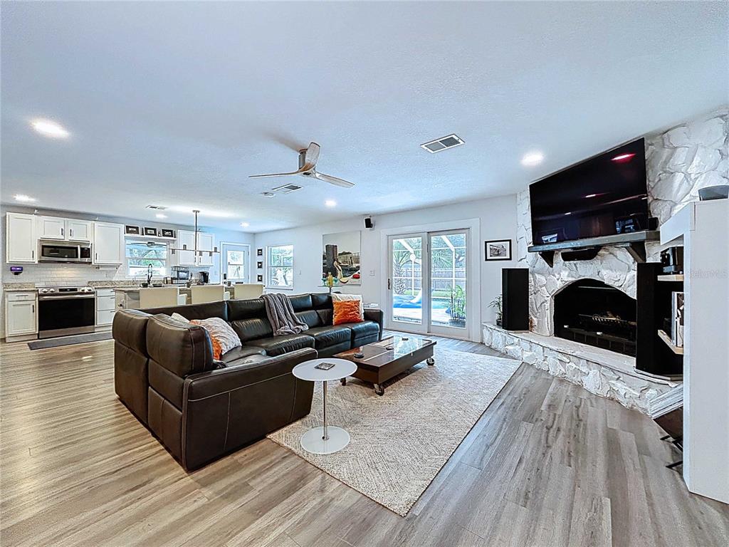 Brandon, Florida, 33511, United States, 4 Bedrooms Bedrooms, ,2 BathroomsBathrooms,Residential,For Sale,1968846