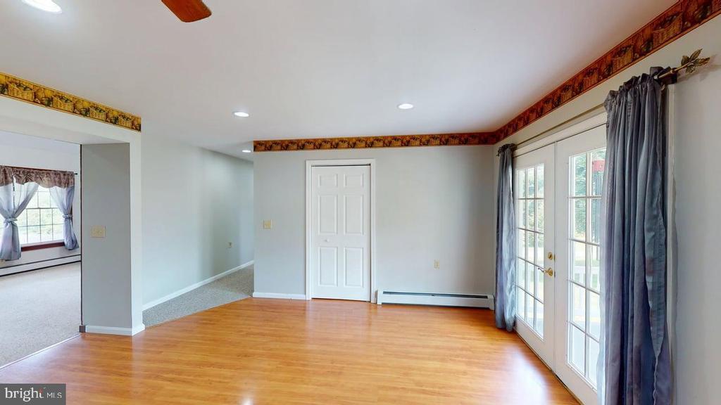 MATHIAS, West Virginia, 26812, United States, 3 Bedrooms Bedrooms, ,3 BathroomsBathrooms,Residential,For Sale,1898386