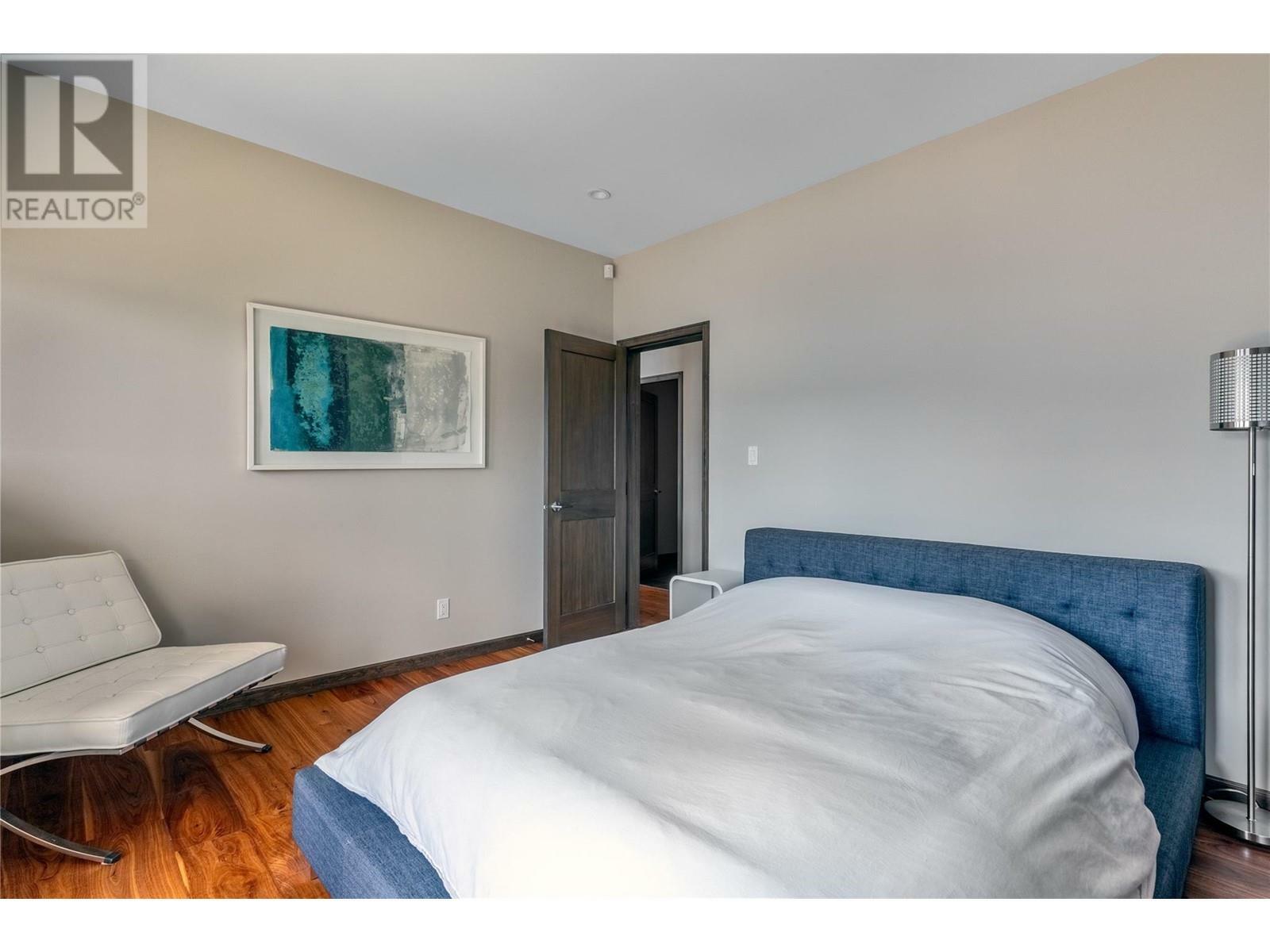 ANGLEMONT, British Columbia, V0E 1M8, CA, 5 Bedrooms Bedrooms, ,4 BathroomsBathrooms,Residential,For Sale,1838745