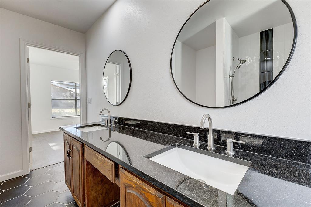 Fort Worth, Texas, 76107, United States, 3 Bedrooms Bedrooms, ,2 BathroomsBathrooms,Residential,For Sale,1915443