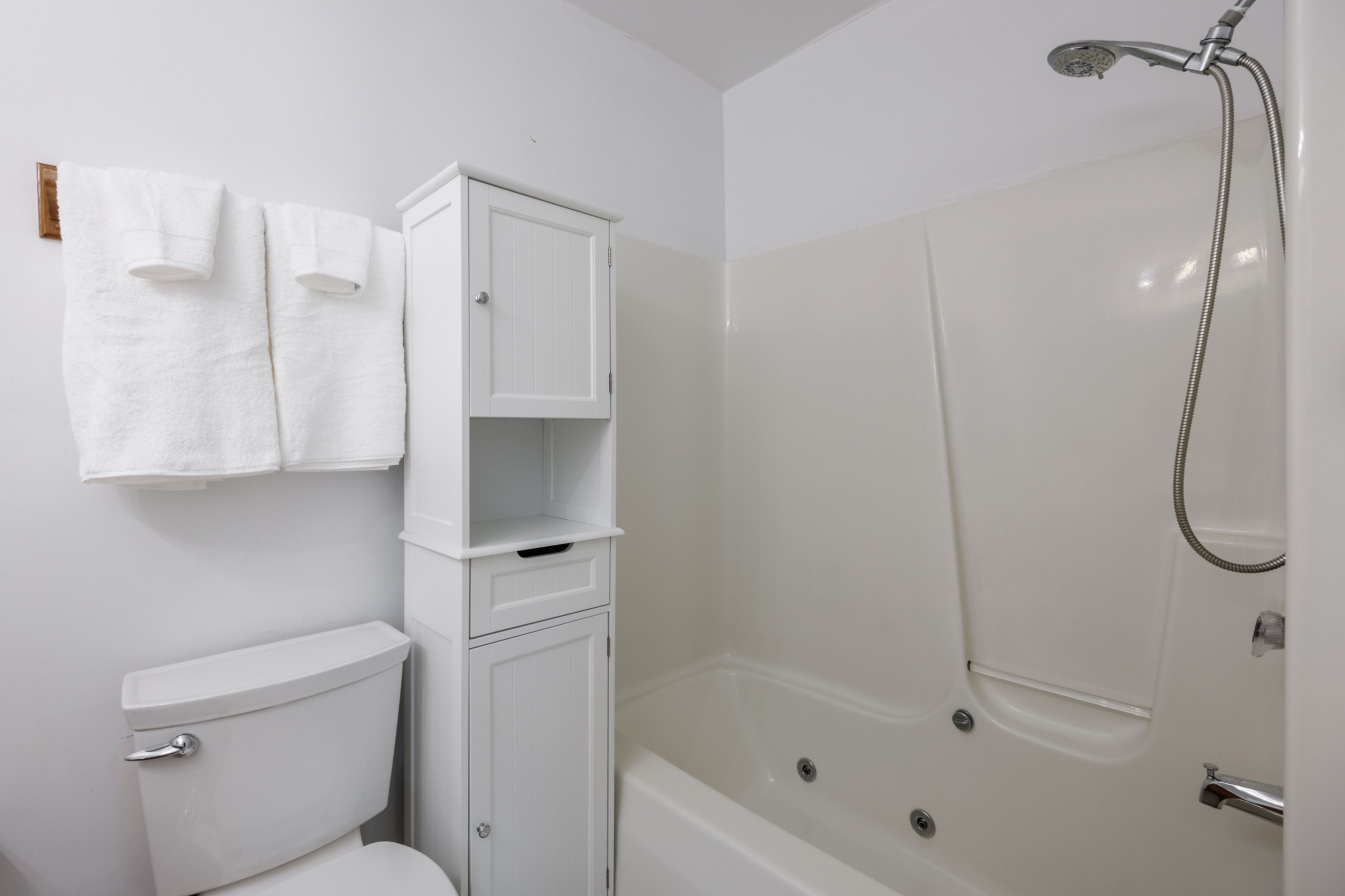  344 Tammy Drive, White Stone, VA 22578 - 物件實景