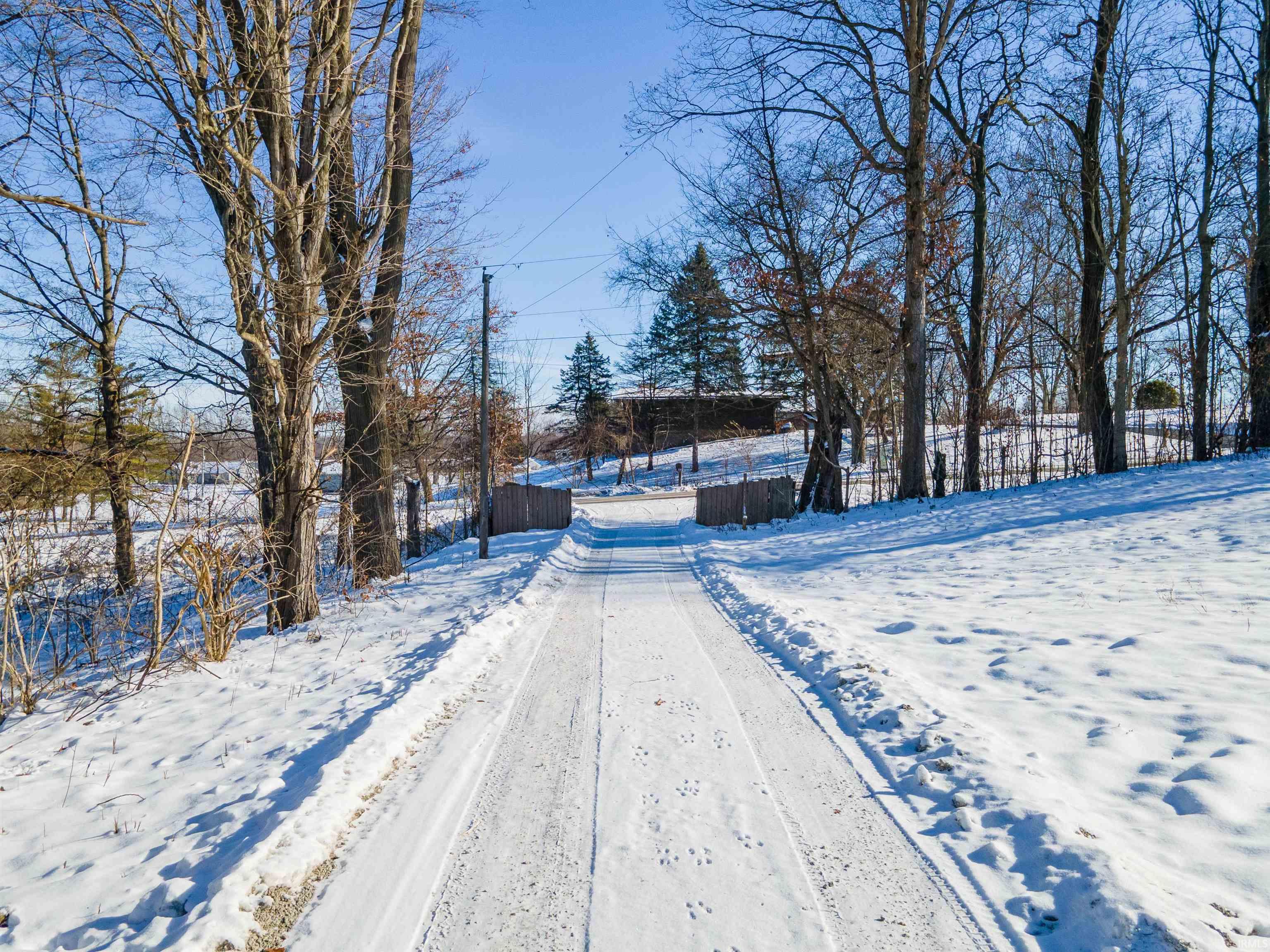 Roanoke, Indiana, 46783, United States, 4 Bedrooms Bedrooms, ,3 BathroomsBathrooms,Residential,For Sale,2005633