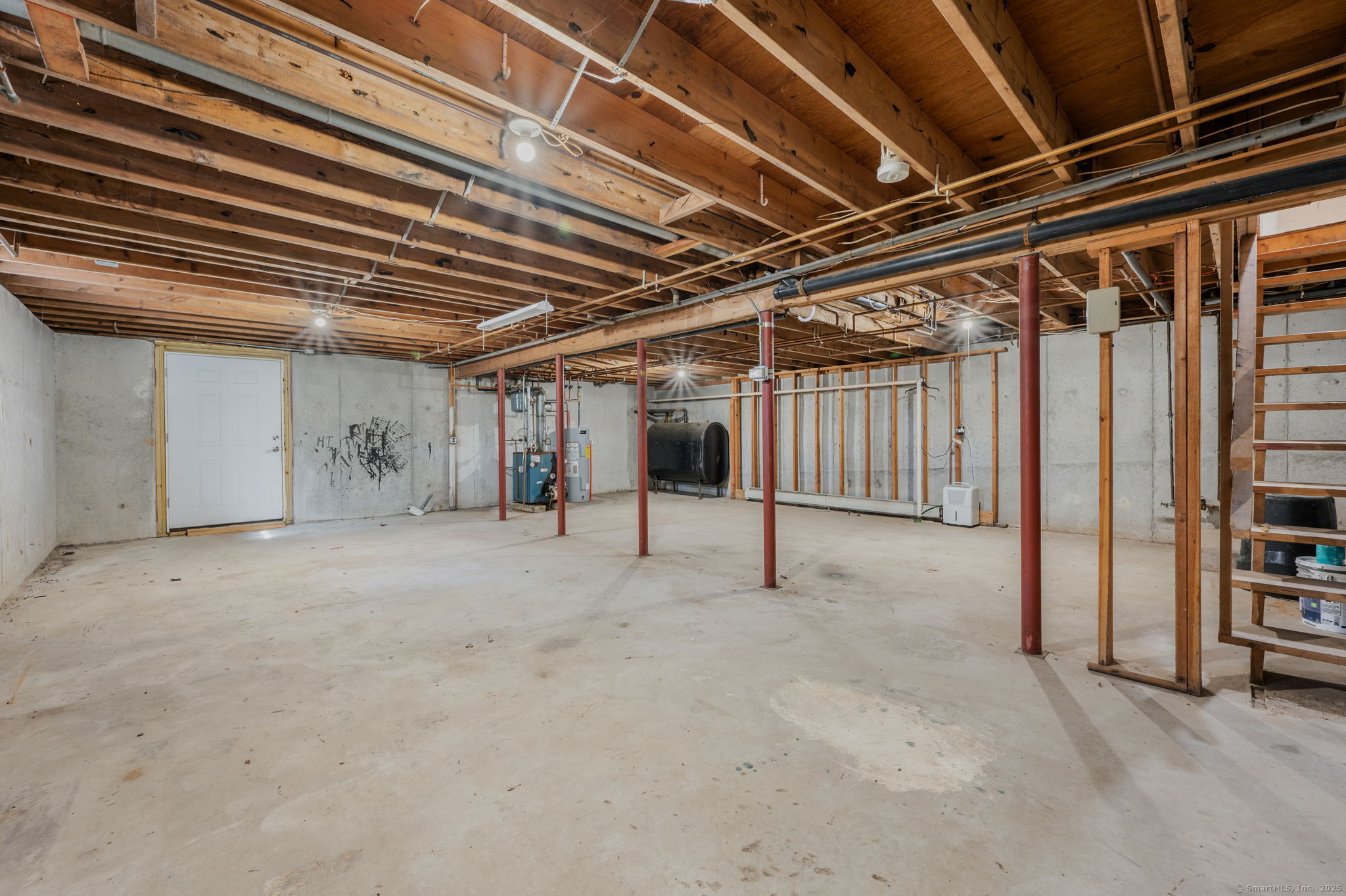 Waterford, Connecticut, 06385, United States, 3 Bedrooms Bedrooms, ,3 BathroomsBathrooms,Residential,For Sale,1969009