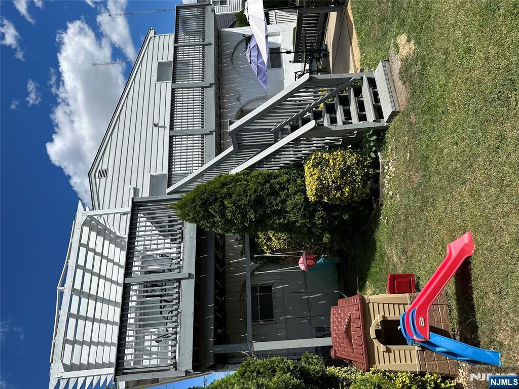 Secaucus, New Jersey, 07094, United States, 8 Bedrooms Bedrooms, ,5 BathroomsBathrooms,Residential,For Sale,1938103