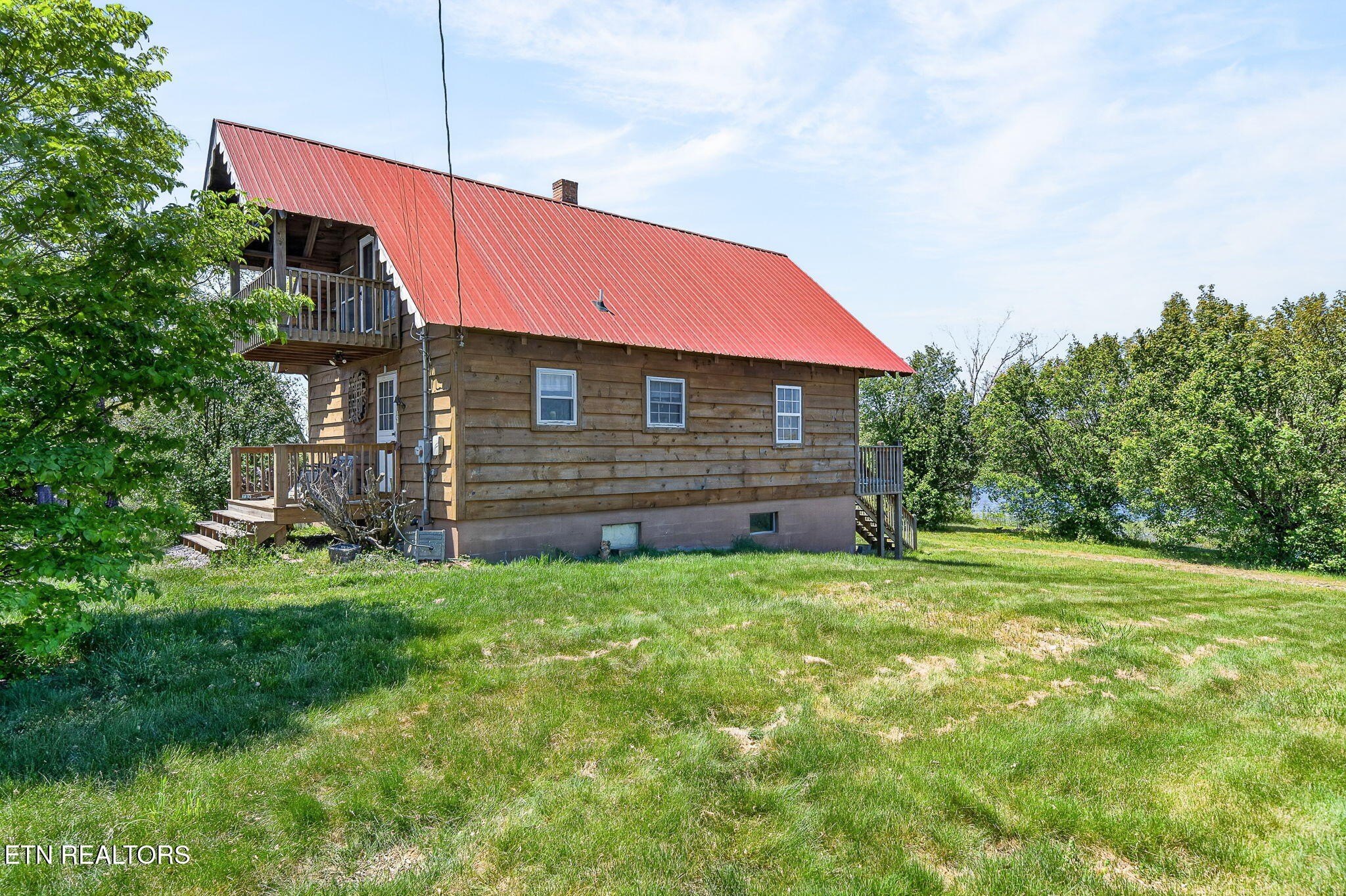 Deer Lodge, Tennessee, 37726, United States, 3 Bedrooms Bedrooms, ,4 BathroomsBathrooms,Residential,For Sale,1996492