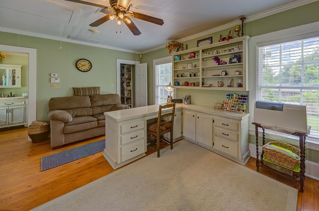 Vicksburg, Mississippi, 39180, United States, 4 Bedrooms Bedrooms, ,4 BathroomsBathrooms,Residential,For Sale,1778903