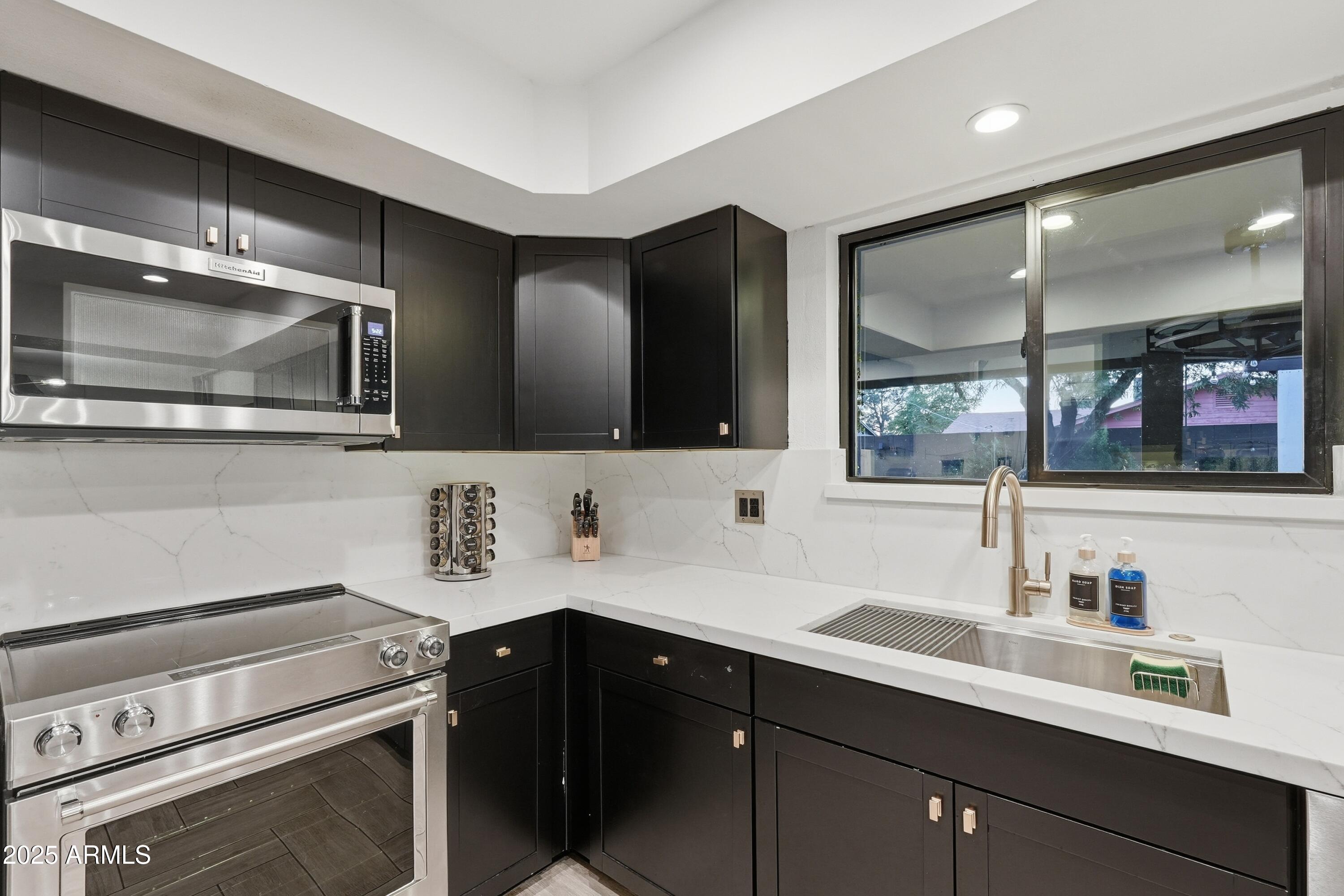 Scottsdale, Arizona, 85251, United States, 4 Bedrooms Bedrooms, ,2 BathroomsBathrooms,Residential,For Sale,2001861