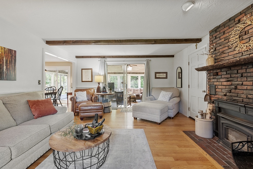 Pepperell, Massachusetts, 01463, United States, 4 Bedrooms Bedrooms, ,3 BathroomsBathrooms,Residential,For Sale,1930074