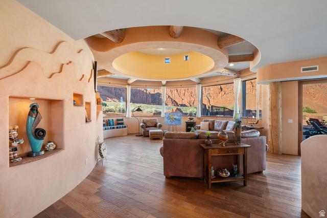 Ivins, Utah, 84738, United States, 3 Bedrooms Bedrooms, ,3 BathroomsBathrooms,Residential,For Sale,2048835