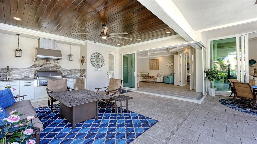 Sarasota, Florida, 34236, United States, 3 Bedrooms Bedrooms, ,4 BathroomsBathrooms,Residential,For Sale,1987814