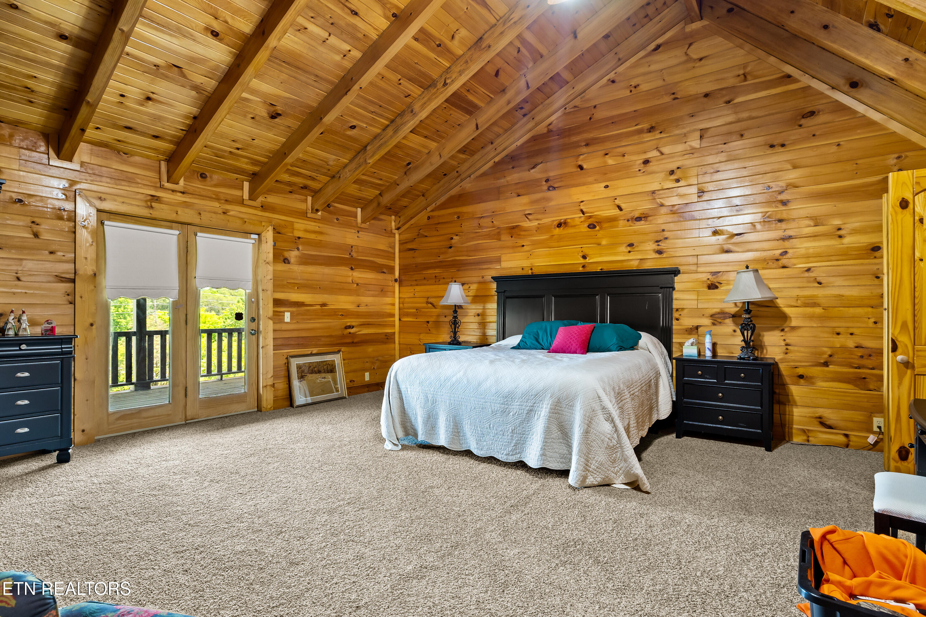 Vonore, Tennessee, 37885, United States, 3 Bedrooms Bedrooms, ,4 BathroomsBathrooms,Residential,For Sale,2048933