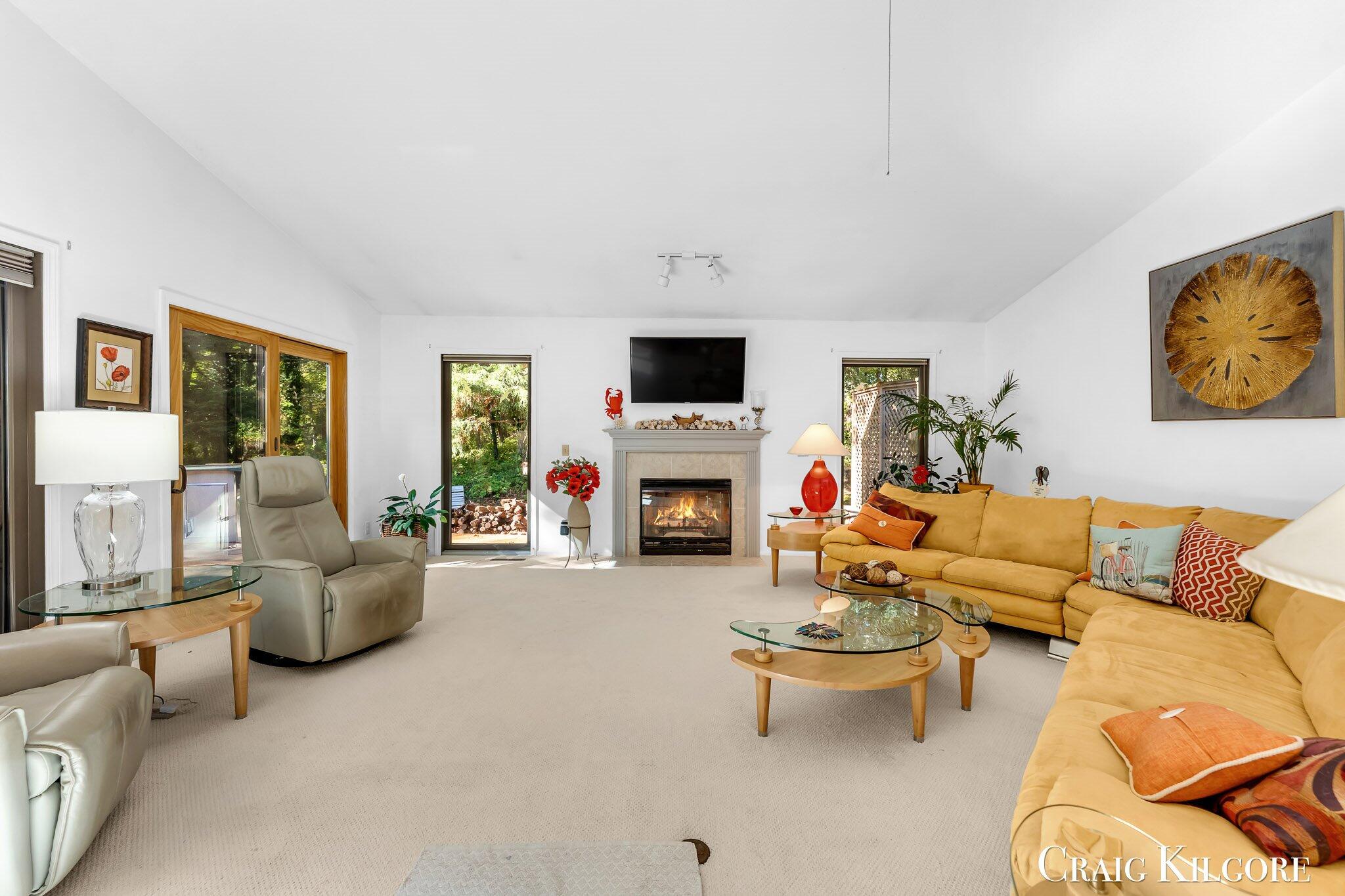 Spring Lake, Michigan, 49456, United States, 2 Bedrooms Bedrooms, ,3 BathroomsBathrooms,Residential,For Sale,2003157