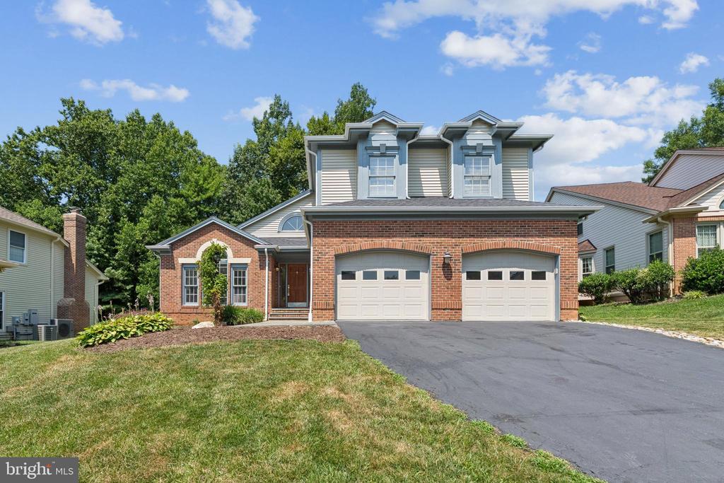 Fairfax Station, Virginia, 22039, United States, 5 Bedrooms Bedrooms, ,4 BathroomsBathrooms,Residential,For Sale,1887245