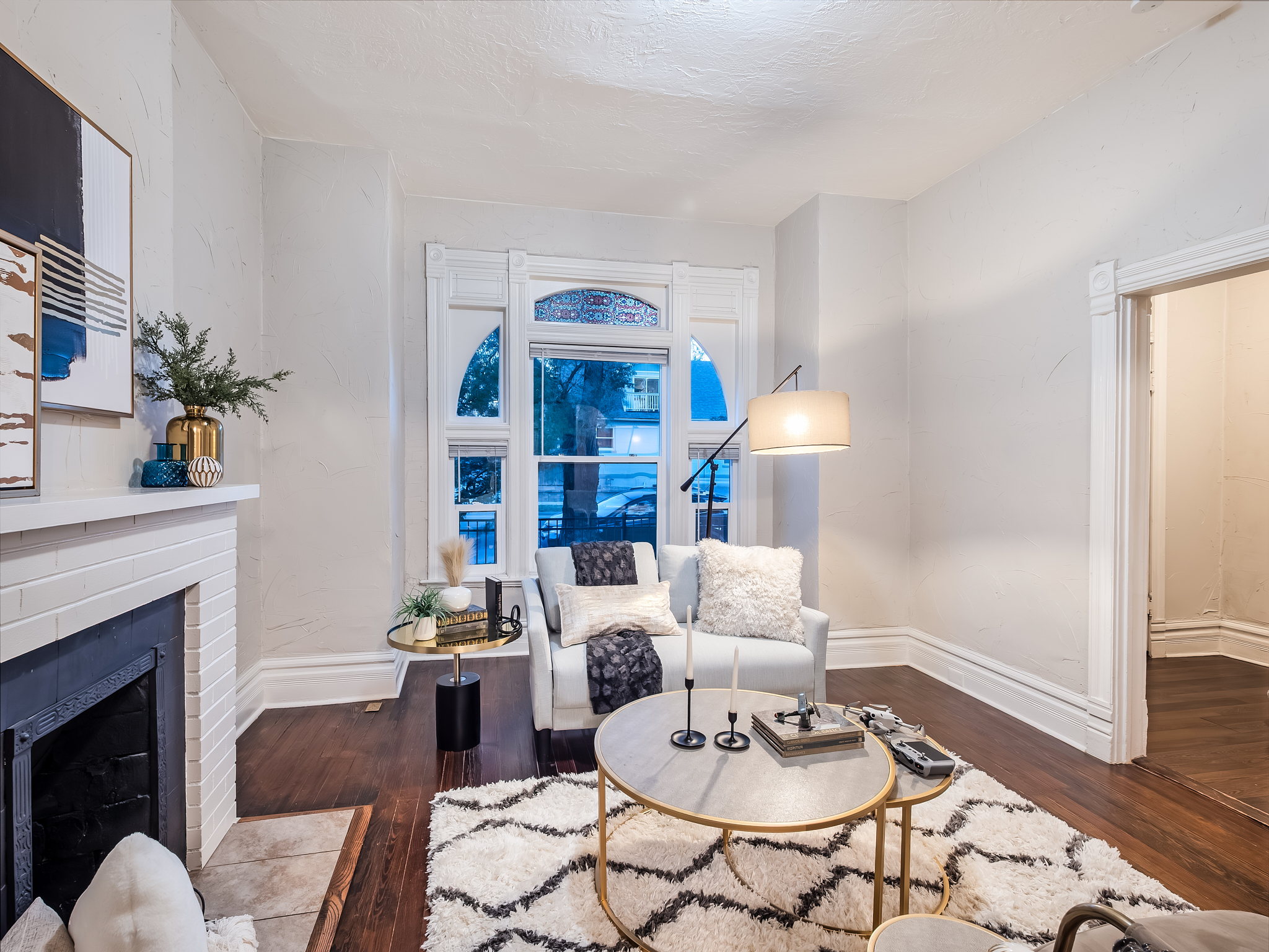  Step into this charming 1889 Victorian home - 物件實景
