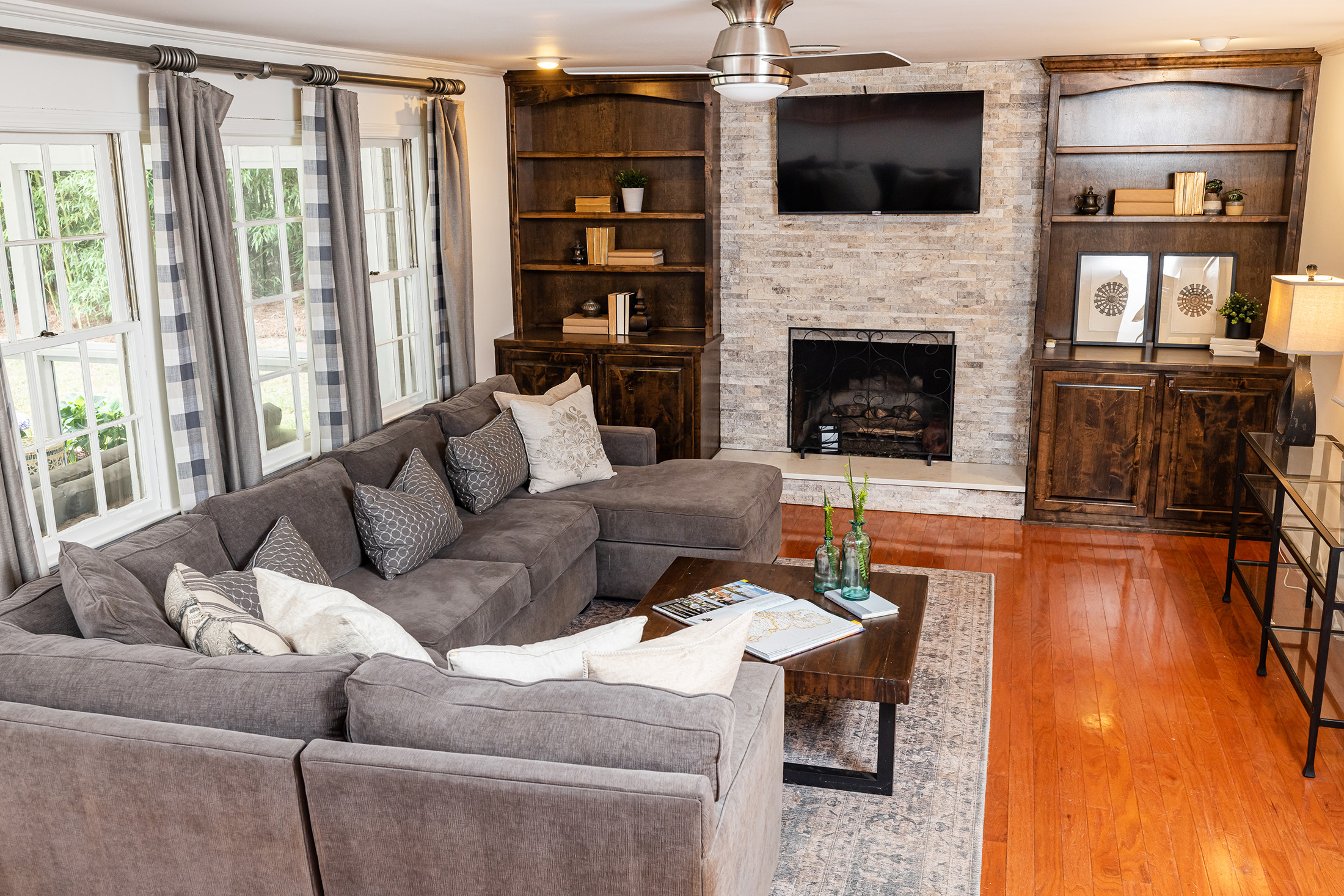  Beautifully Updated Home in Sought-after Arden Woods Neighborhood of Dunwoody - 物件實景