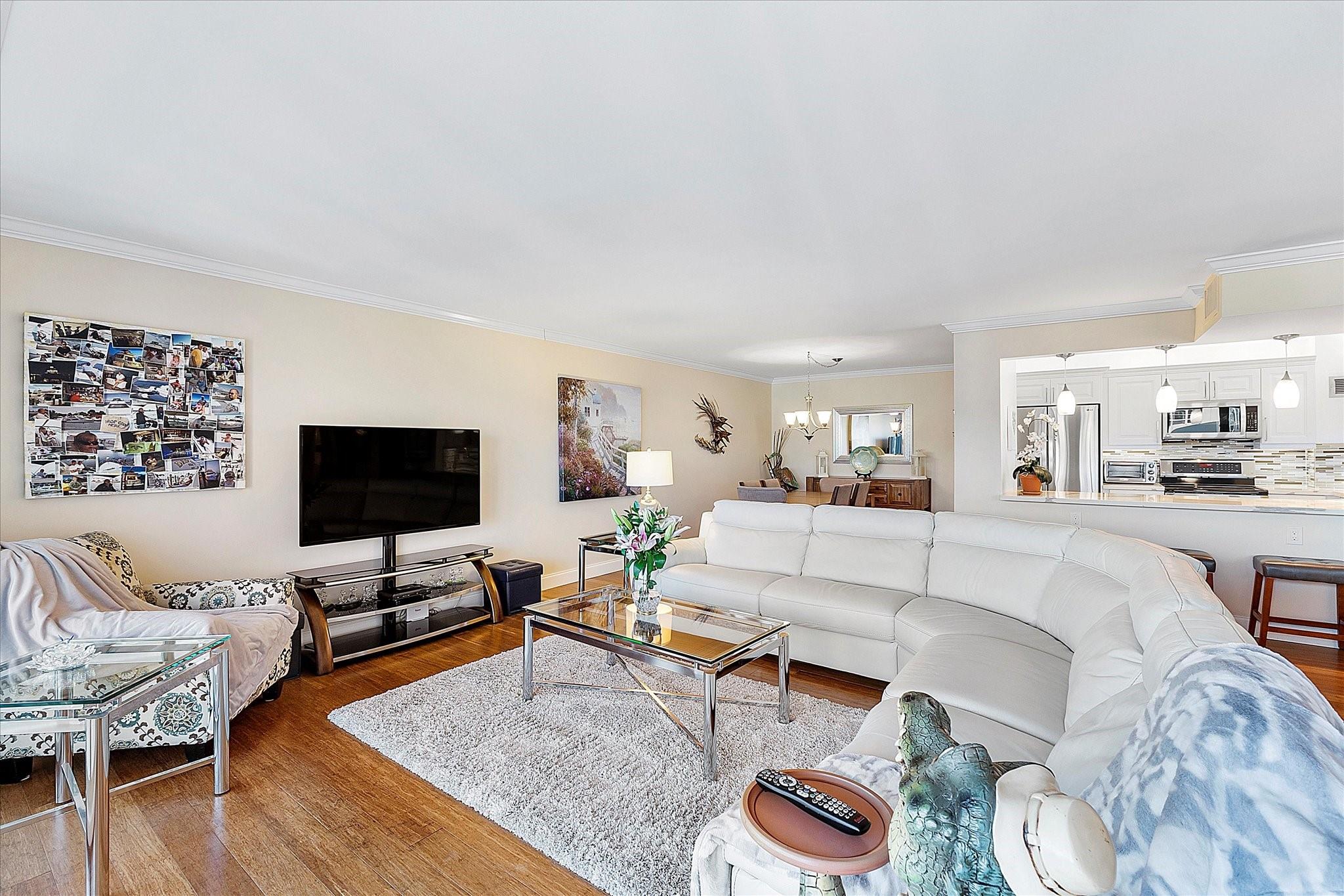 Pompano Beach, Florida, 33062, United States, 2 Bedrooms Bedrooms, ,2 BathroomsBathrooms,Residential,For Sale,1974558