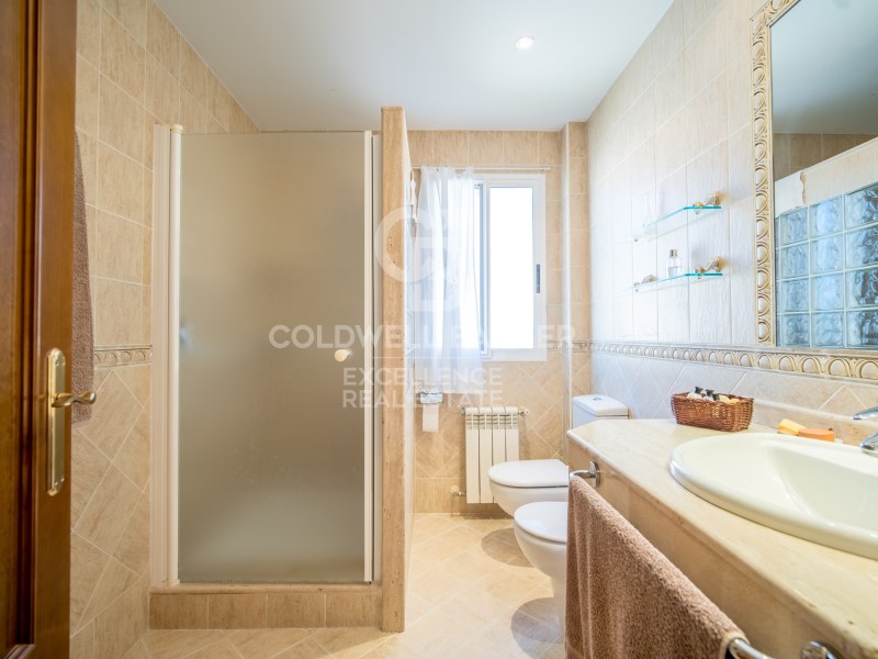 Valencia, Paterna, La Ca?ada Valencia, Paterna, La, Paterna, Comunidad Valenciana, ES, 5 Bedrooms Bedrooms, ,3 BathroomsBathrooms,Residential,For Sale,Valencia, Paterna, La Ca?ada Valencia, Paterna, La,1672423