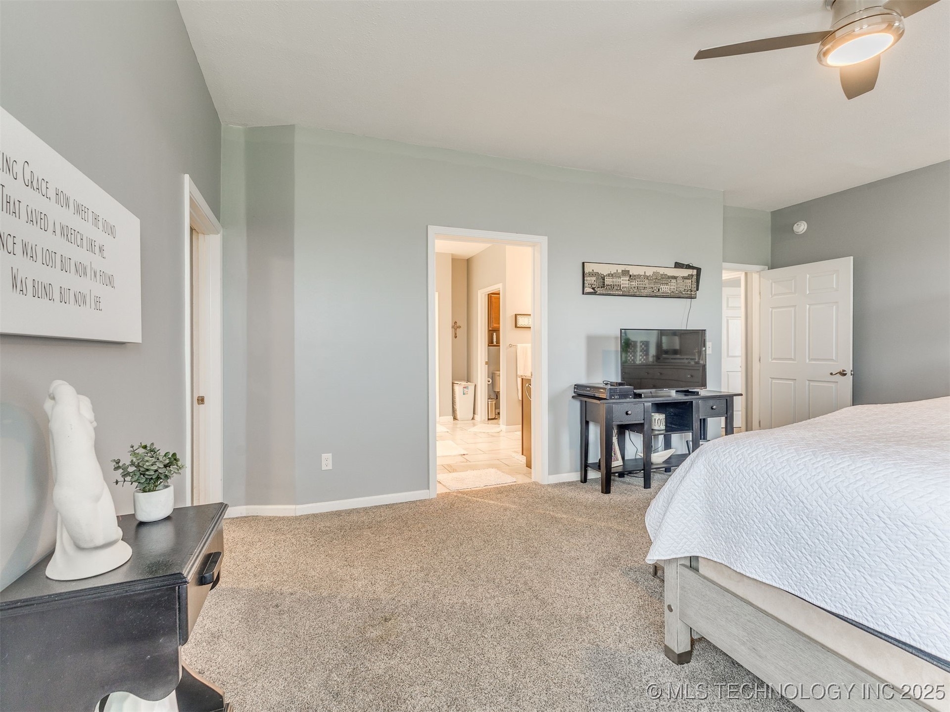 Mounds, Oklahoma, 74047, United States, 4 Bedrooms Bedrooms, ,4 BathroomsBathrooms,Residential,For Sale,1985246