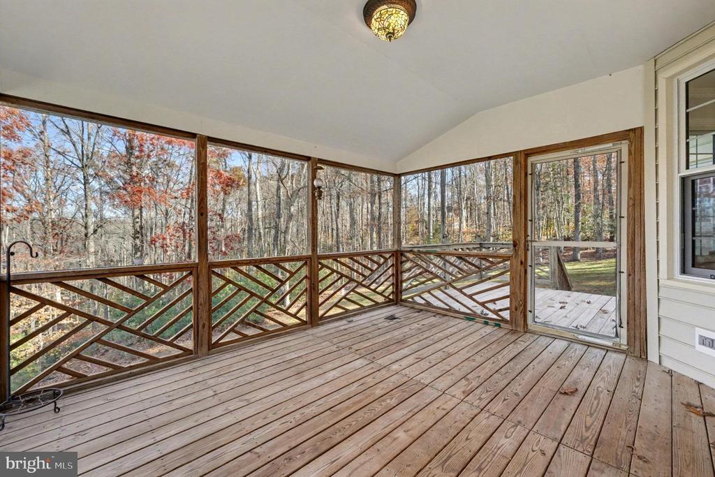 Fredericksburg, Virginia, 22407, United States, 4 Bedrooms Bedrooms, ,3 BathroomsBathrooms,Residential,For Sale,1991139