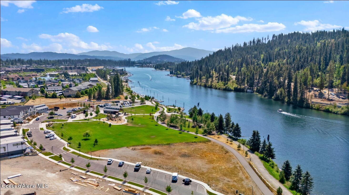 Coeur D'alene, Idaho, 83814, United States, 4 Bedrooms Bedrooms, ,4 BathroomsBathrooms,Residential,For Sale,1927385