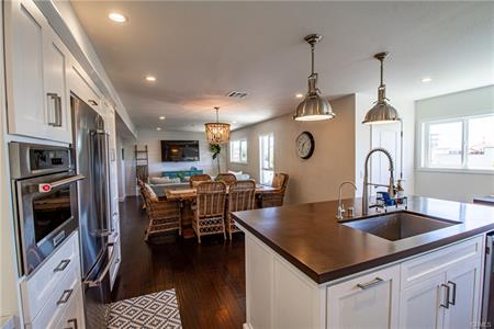 Redondo Beach, California, 90277, United States, 3 Bedrooms Bedrooms, ,2 BathroomsBathrooms,Residential,For Sale,1914316