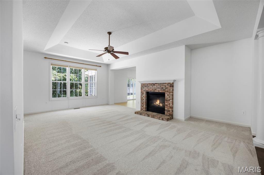 Lake St Louis, Missouri, 63367, United States, 2 Bedrooms Bedrooms, ,2 BathroomsBathrooms,Residential,For Sale,1901912