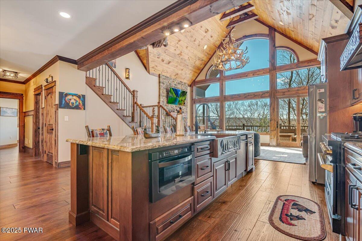 Lake Ariel, Pennsylvania, 18436, United States, 6 Bedrooms Bedrooms, ,4 BathroomsBathrooms,Residential,For Sale,2005698