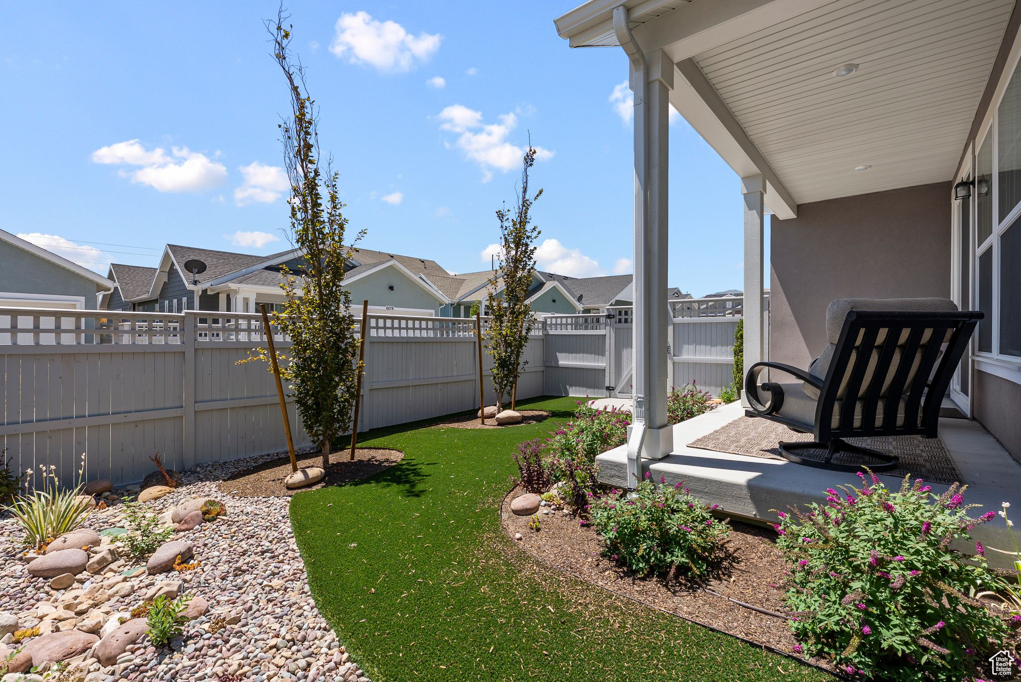 South Jordan, Utah, 84009, United States, 2 Bedrooms Bedrooms, ,3 BathroomsBathrooms,Residential,For Sale,1903673