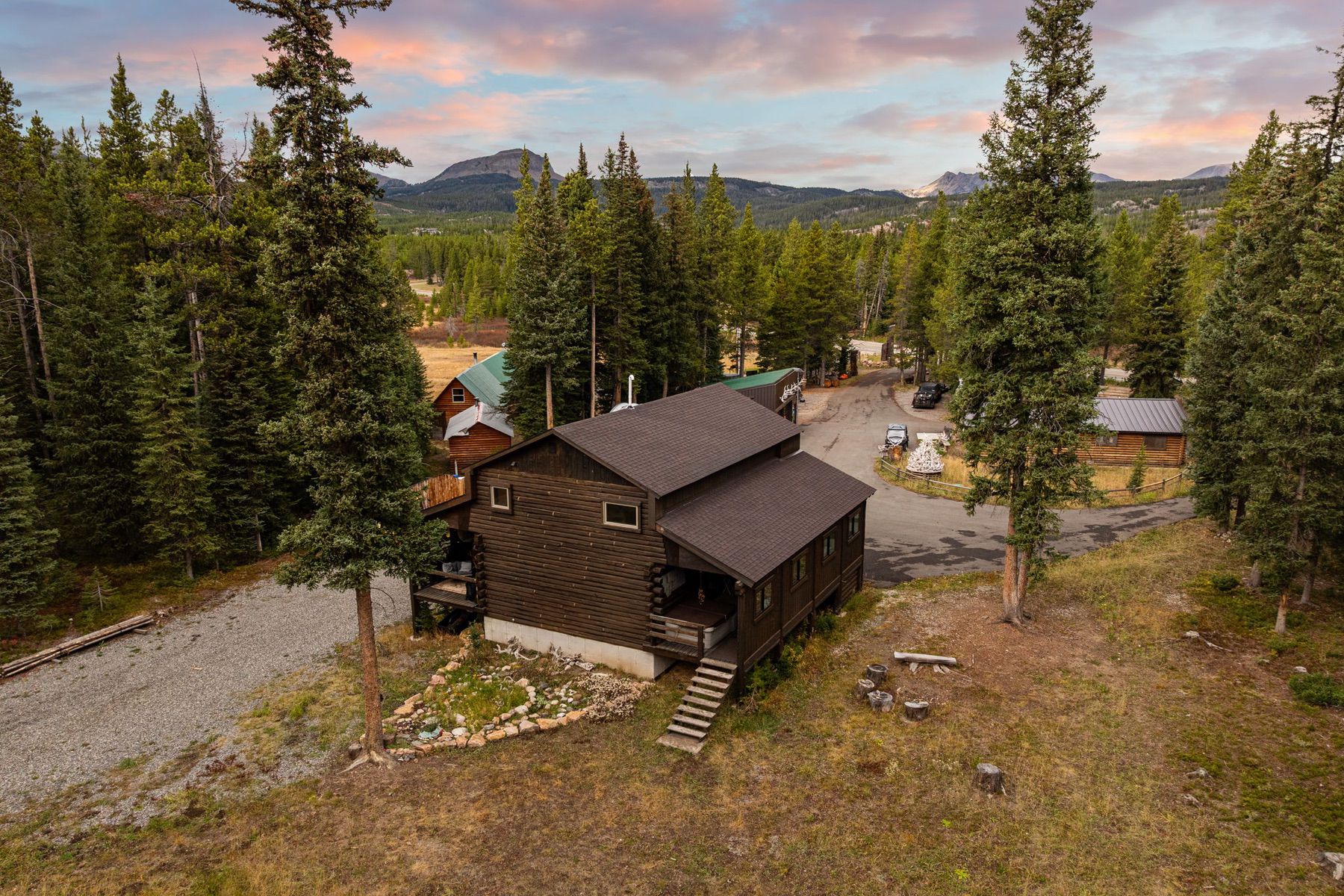  708 US Highway 212 W - 物件實景