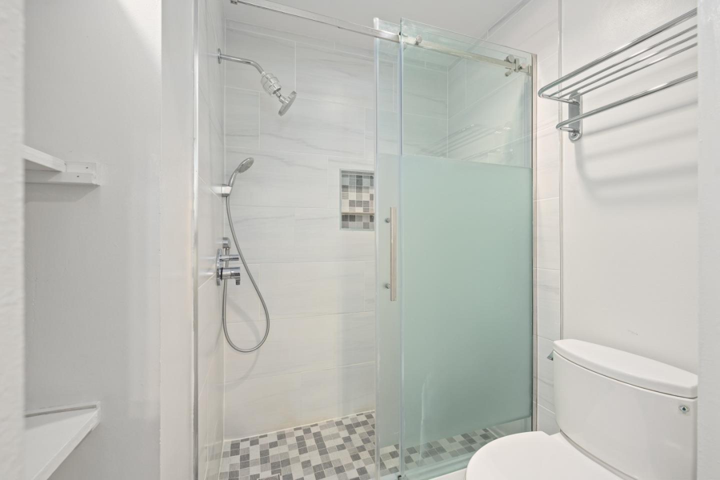 San Mateo, California, 94401, United States, 1 Bedroom Bedrooms, ,1 BathroomBathrooms,Residential,For Sale,1951170