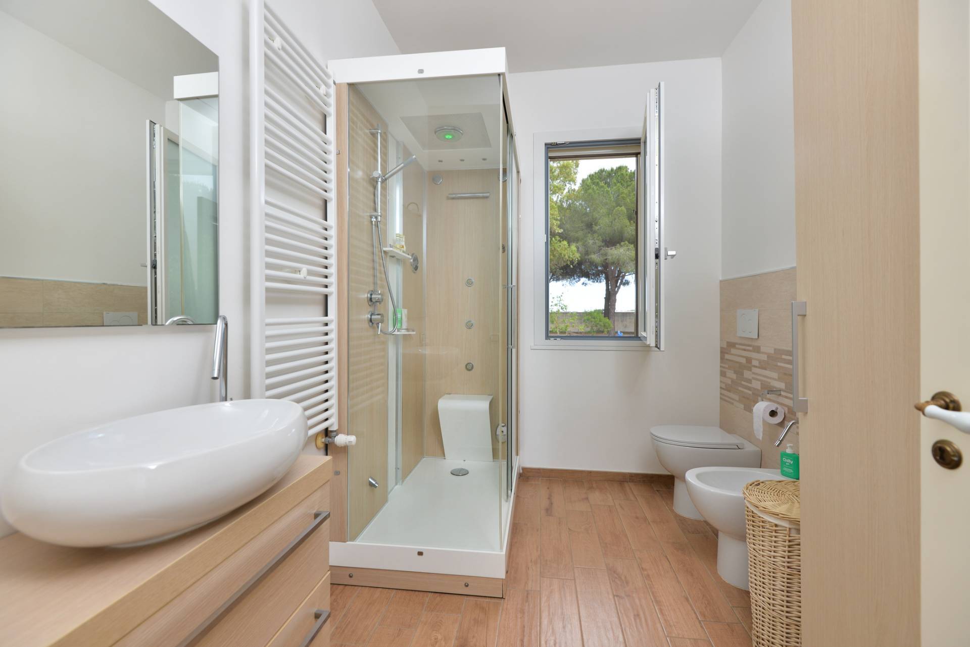 Lecce, Lecce, 73100, IT, 7 Bedrooms Bedrooms, ,6 BathroomsBathrooms,Residential,For Sale,1848251