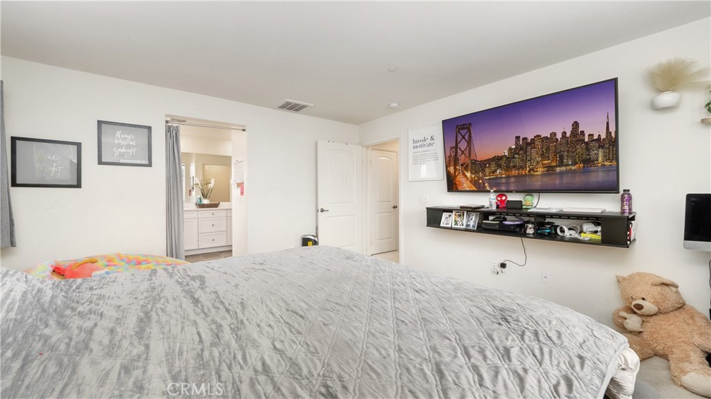 Fontana, California, 92336, United States, 3 Bedrooms Bedrooms, ,3 BathroomsBathrooms,Residential,For Sale,1975846