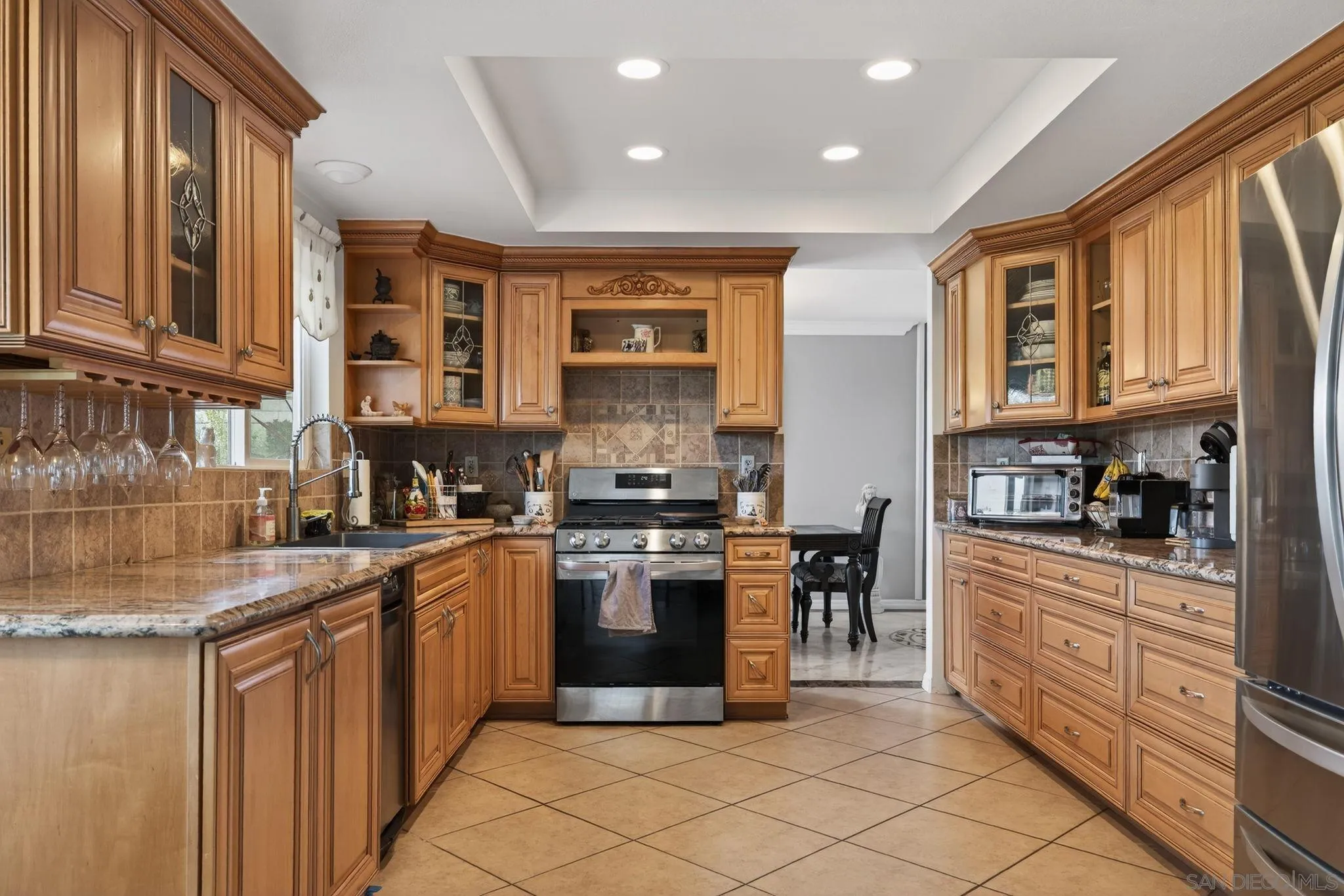 Camarillo, California, 93010, United States, 5 Bedrooms Bedrooms, ,4 BathroomsBathrooms,Residential,For Sale,2001849