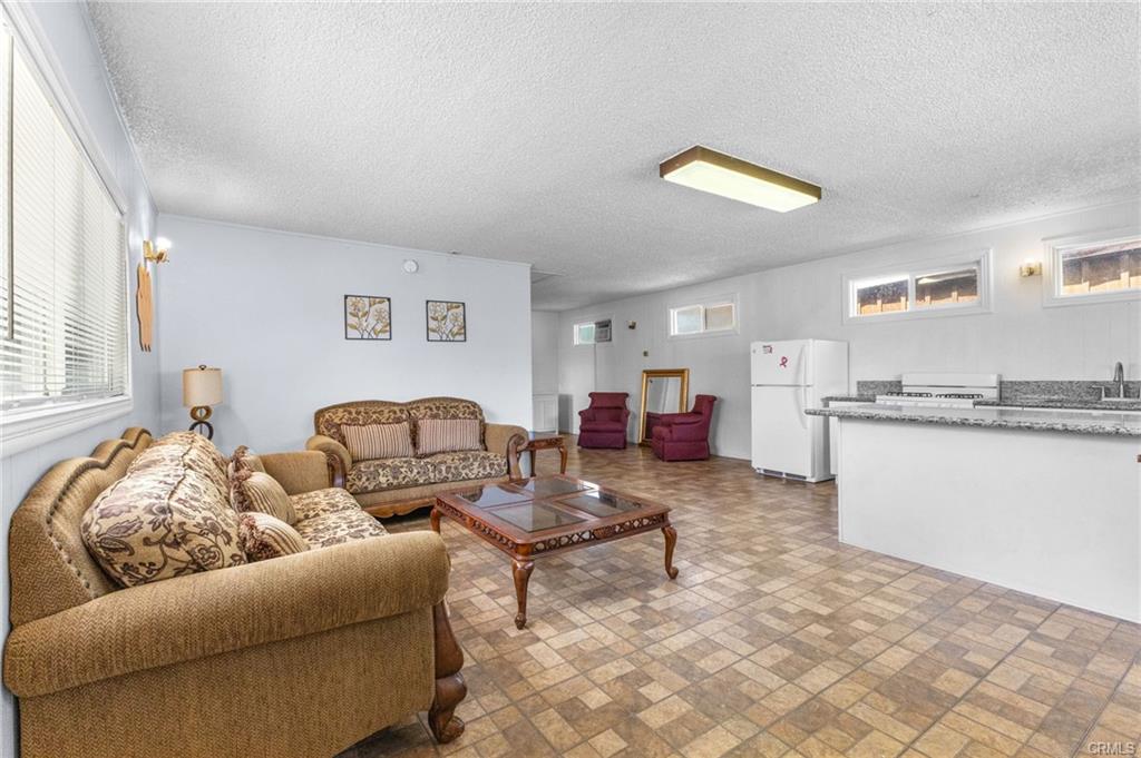 Compton, California, 90221, United States, 3 Bedrooms Bedrooms, ,2 BathroomsBathrooms,Residential,For Sale,1922771