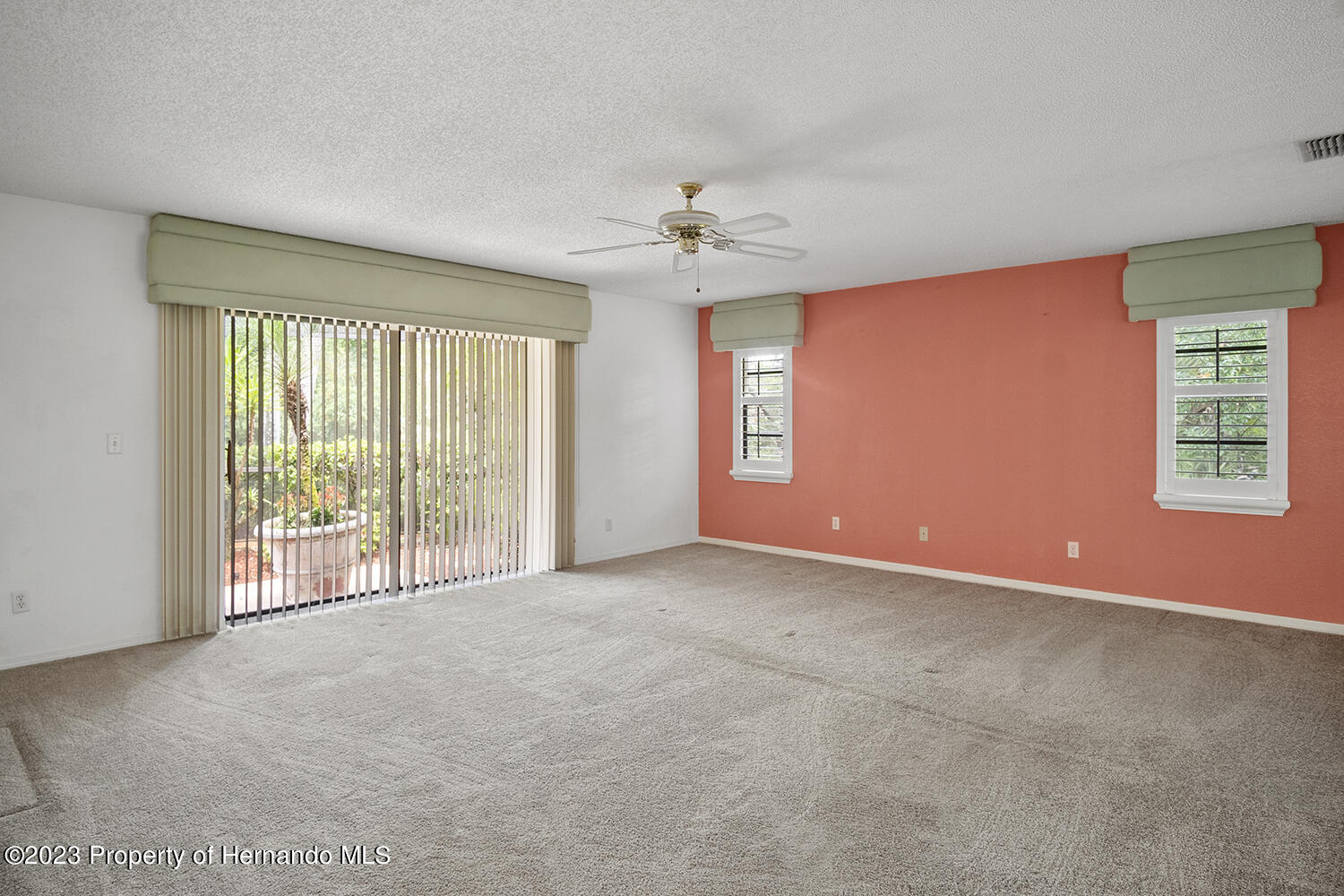 Weeki Wachee, Florida, 34607, United States, 4 Bedrooms Bedrooms, ,5 BathroomsBathrooms,Residential,For Sale,1944621