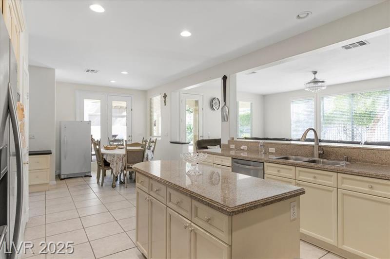 Henderson, Nevada, 89052, United States, 4 Bedrooms Bedrooms, ,4 BathroomsBathrooms,Residential,For Sale,1903011