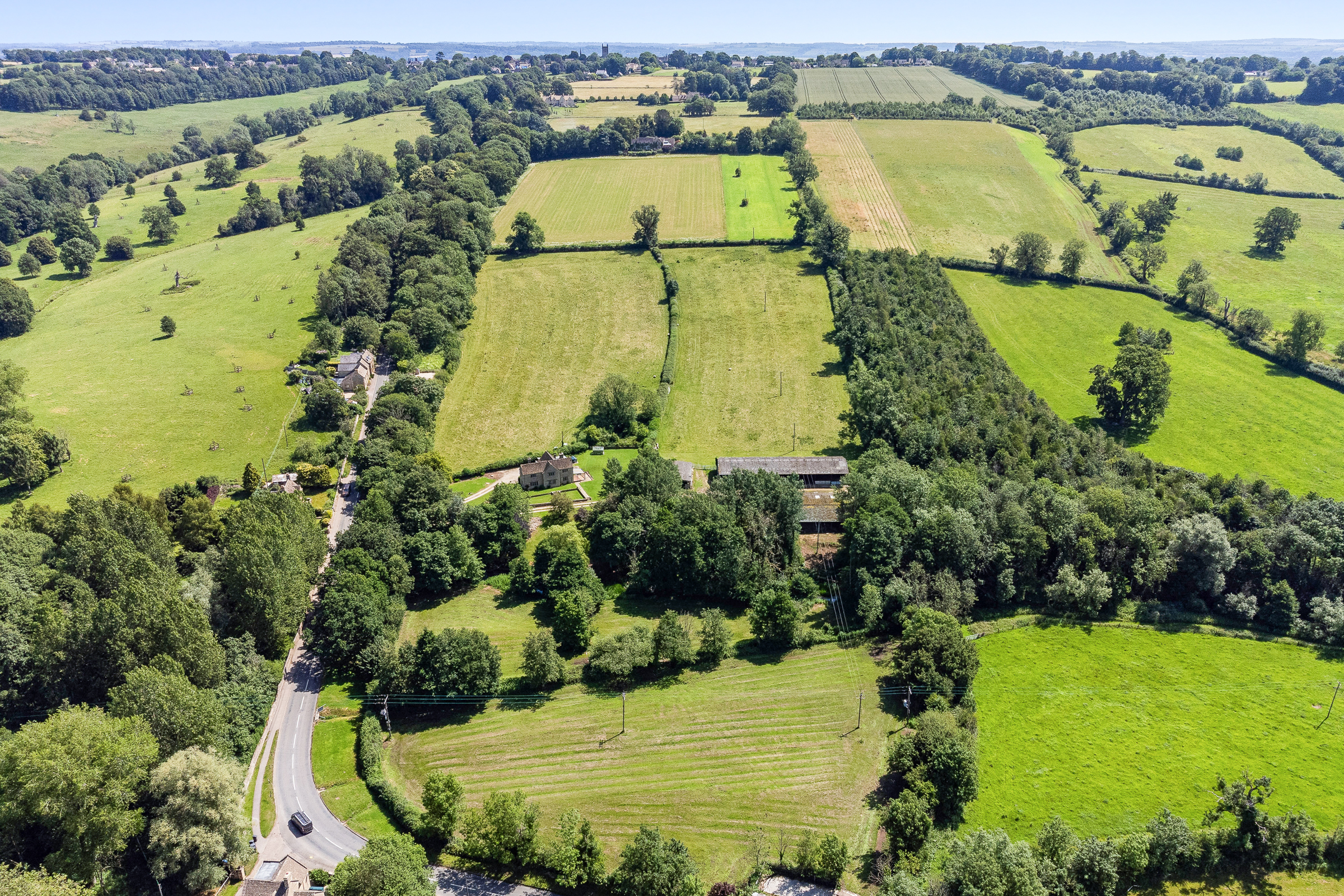  An exceptional Cotswold country property with planning consent for three barn co - 物件實景