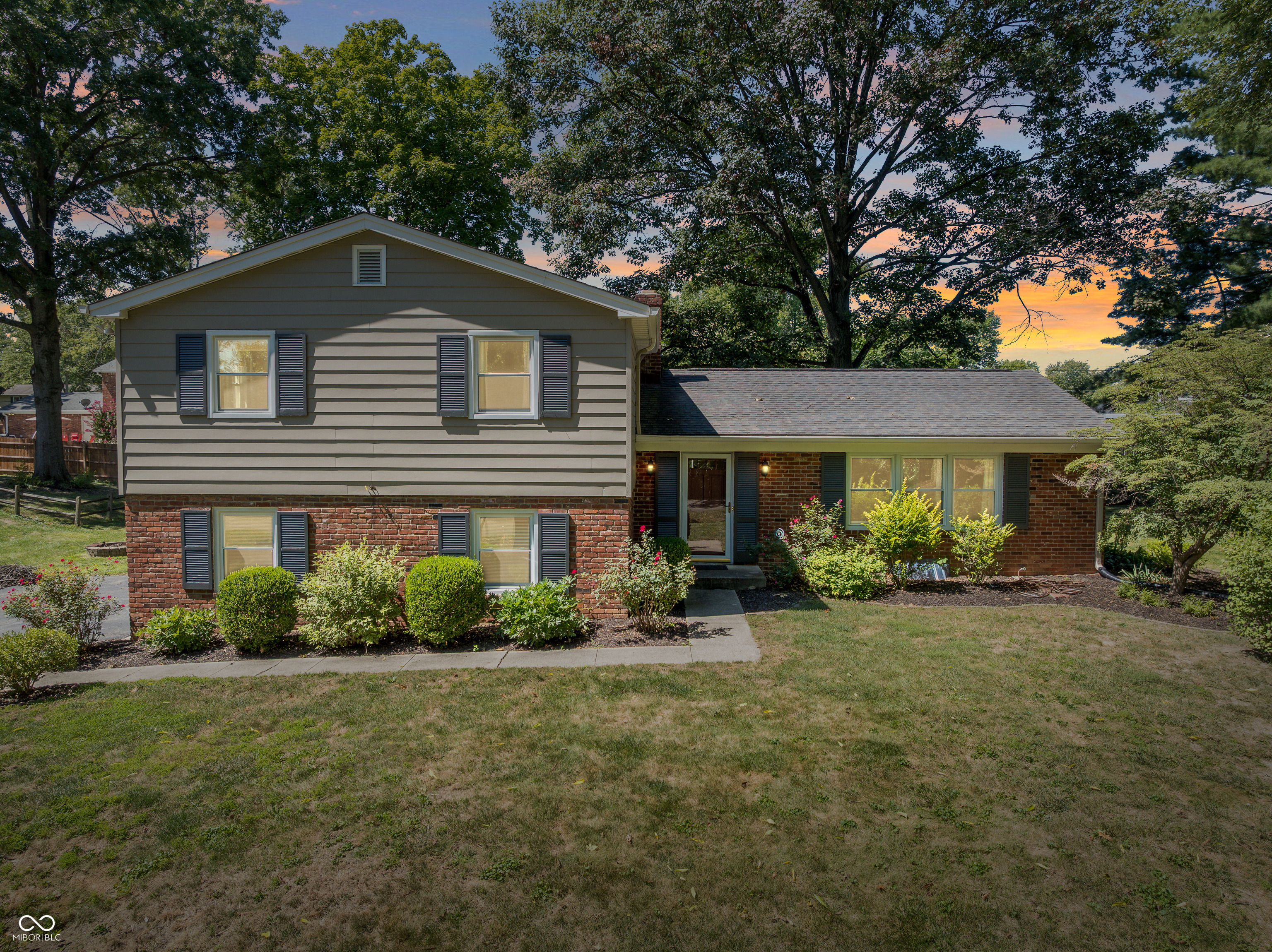 Indianapolis, Indiana, 46250, United States, 4 Bedrooms Bedrooms, ,3 BathroomsBathrooms,Residential,For Sale,1983671