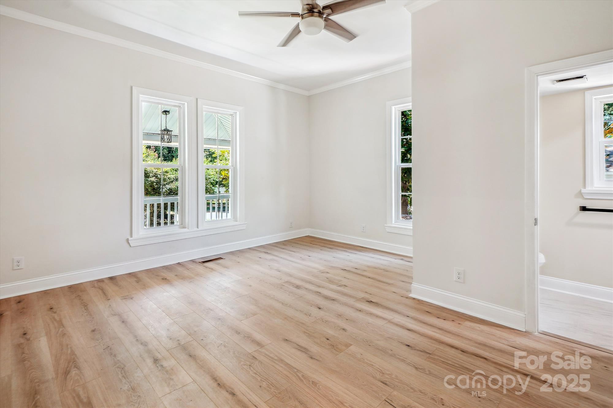Fort Mill, South Carolina, 29715, United States, 4 Bedrooms Bedrooms, ,4 BathroomsBathrooms,Residential,For Sale,1898922