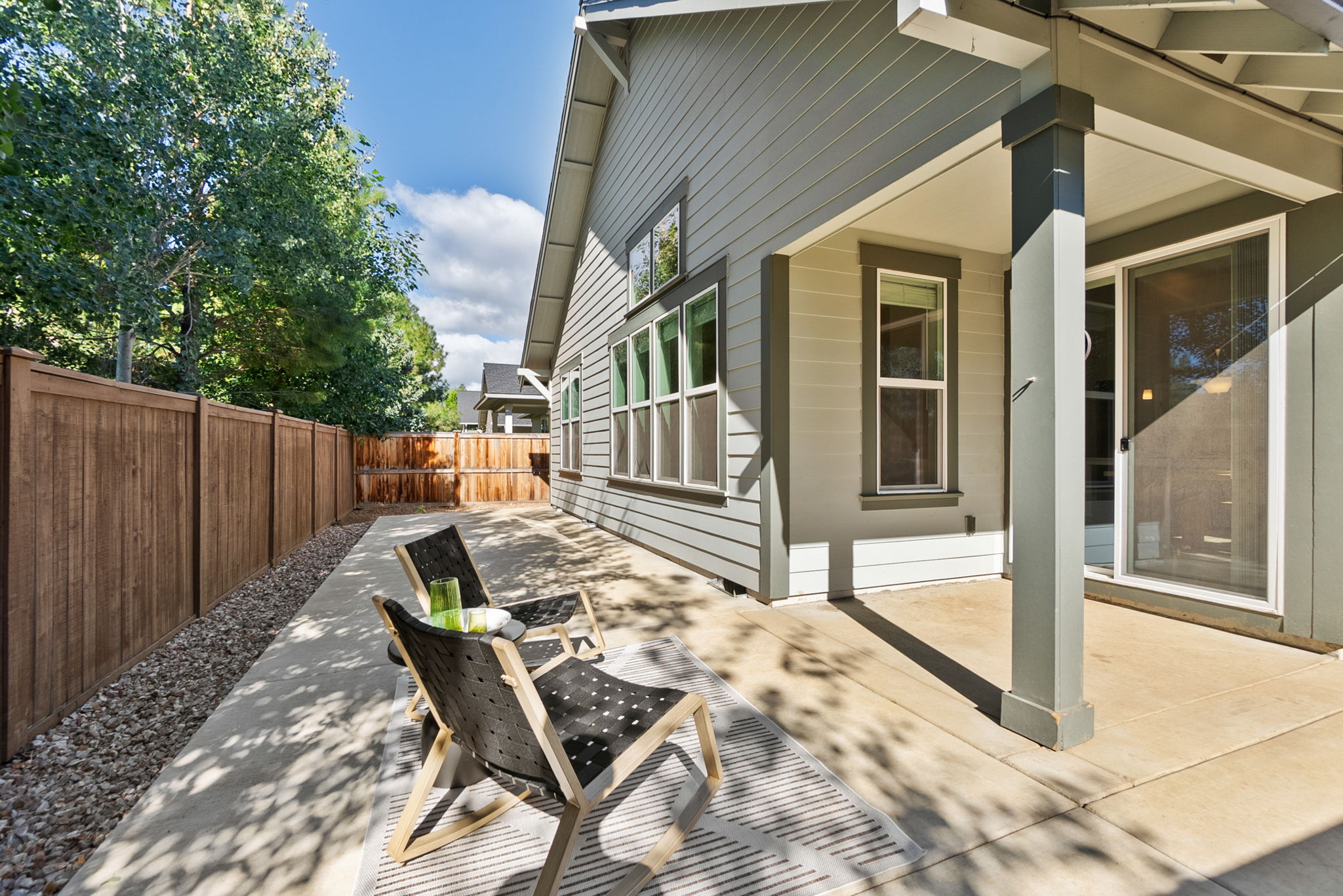 Sisters, Oregon, 97759, United States, 3 Bedrooms Bedrooms, ,2 BathroomsBathrooms,Residential,For Sale,1910956