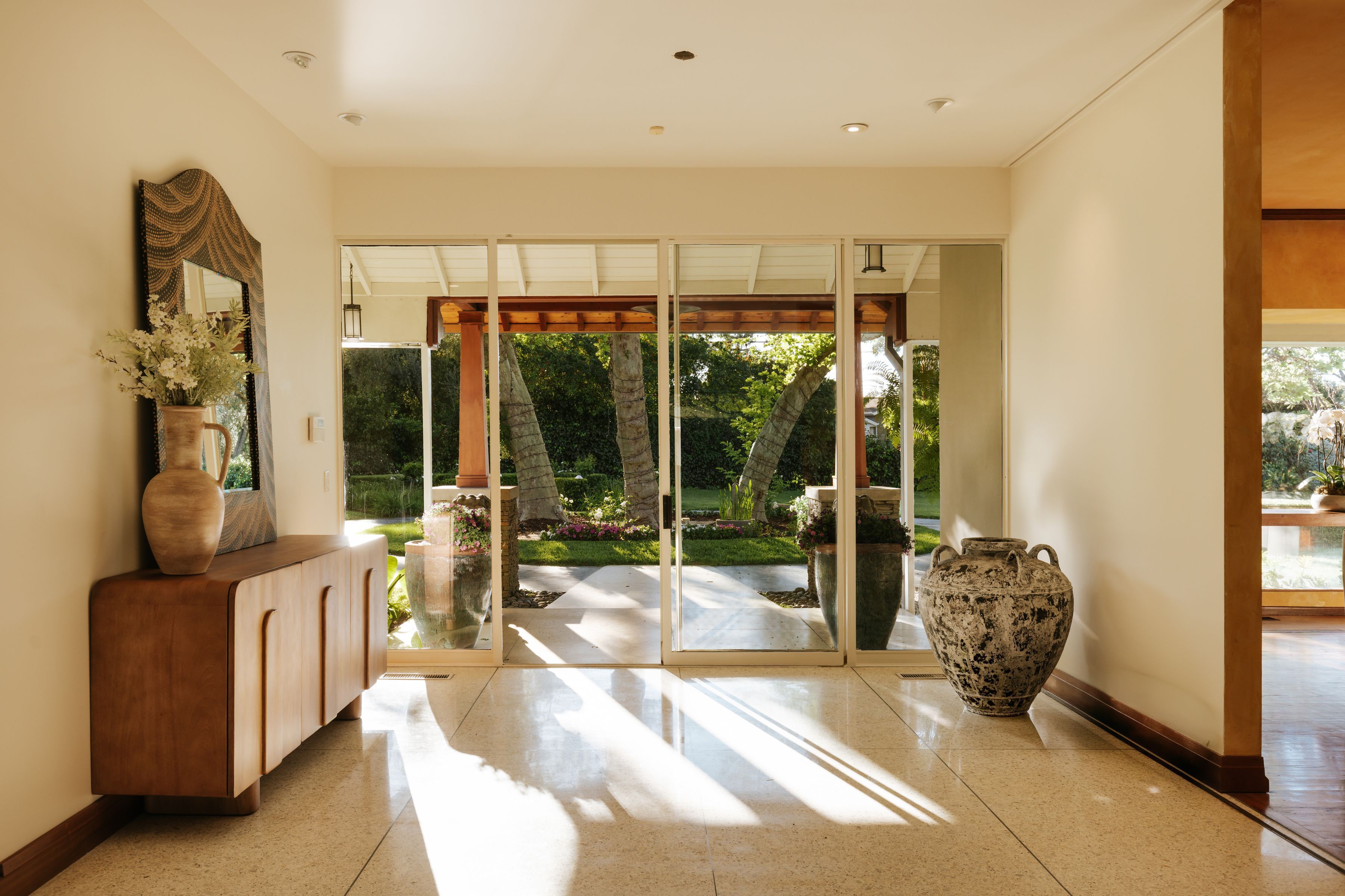 4816 Encino Avenue - 物件實景