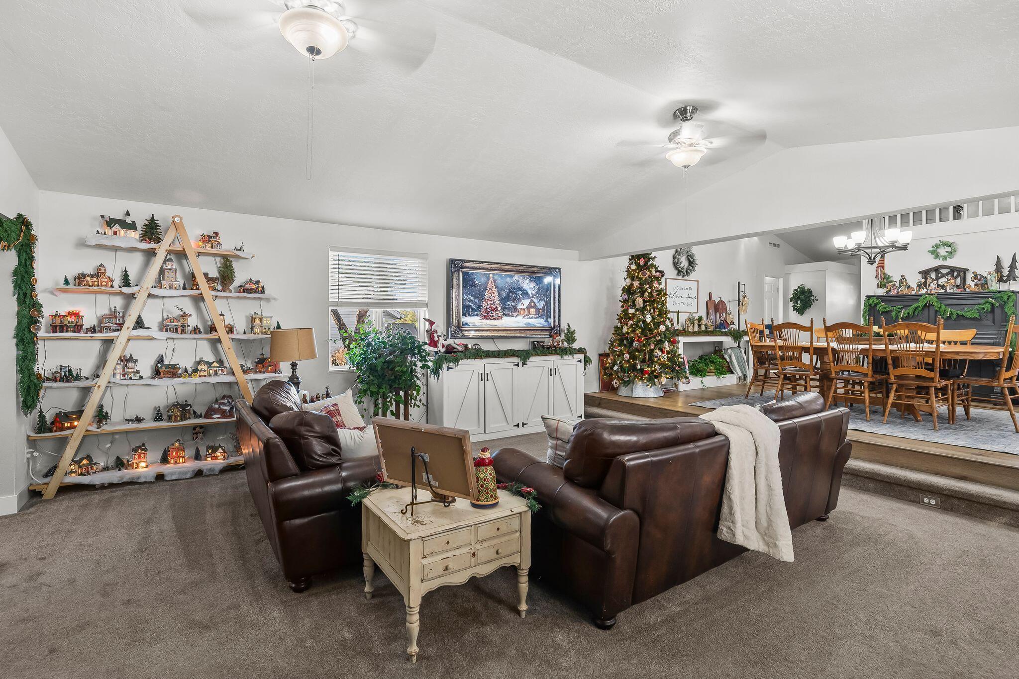 St George, Utah, 84770, United States, 6 Bedrooms Bedrooms, ,3 BathroomsBathrooms,Residential,For Sale,2005357