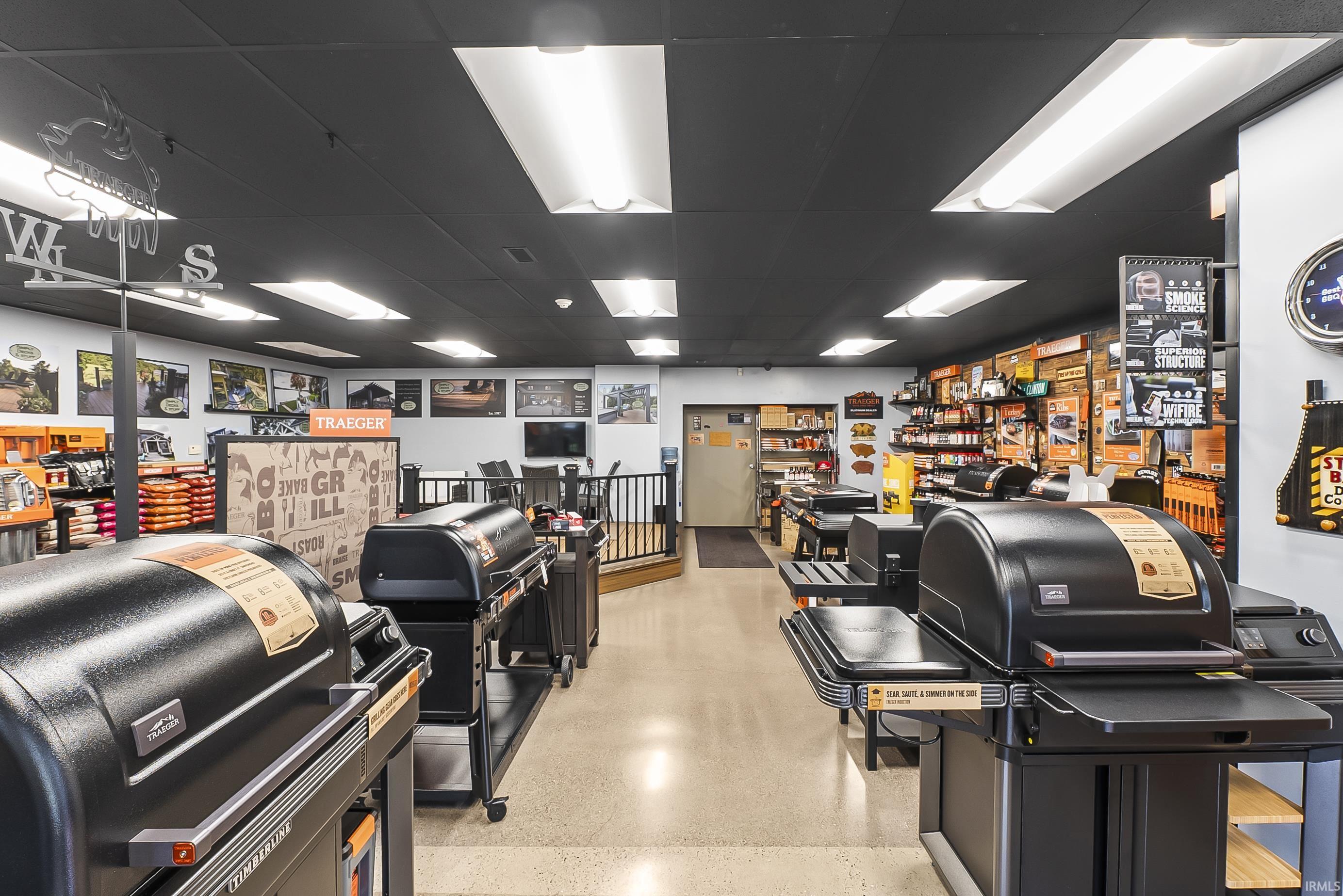 Fort Wayne, Indiana, 46805-3241, United States, 6 Bedrooms Bedrooms, ,4 BathroomsBathrooms,Residential,For Sale,1976576