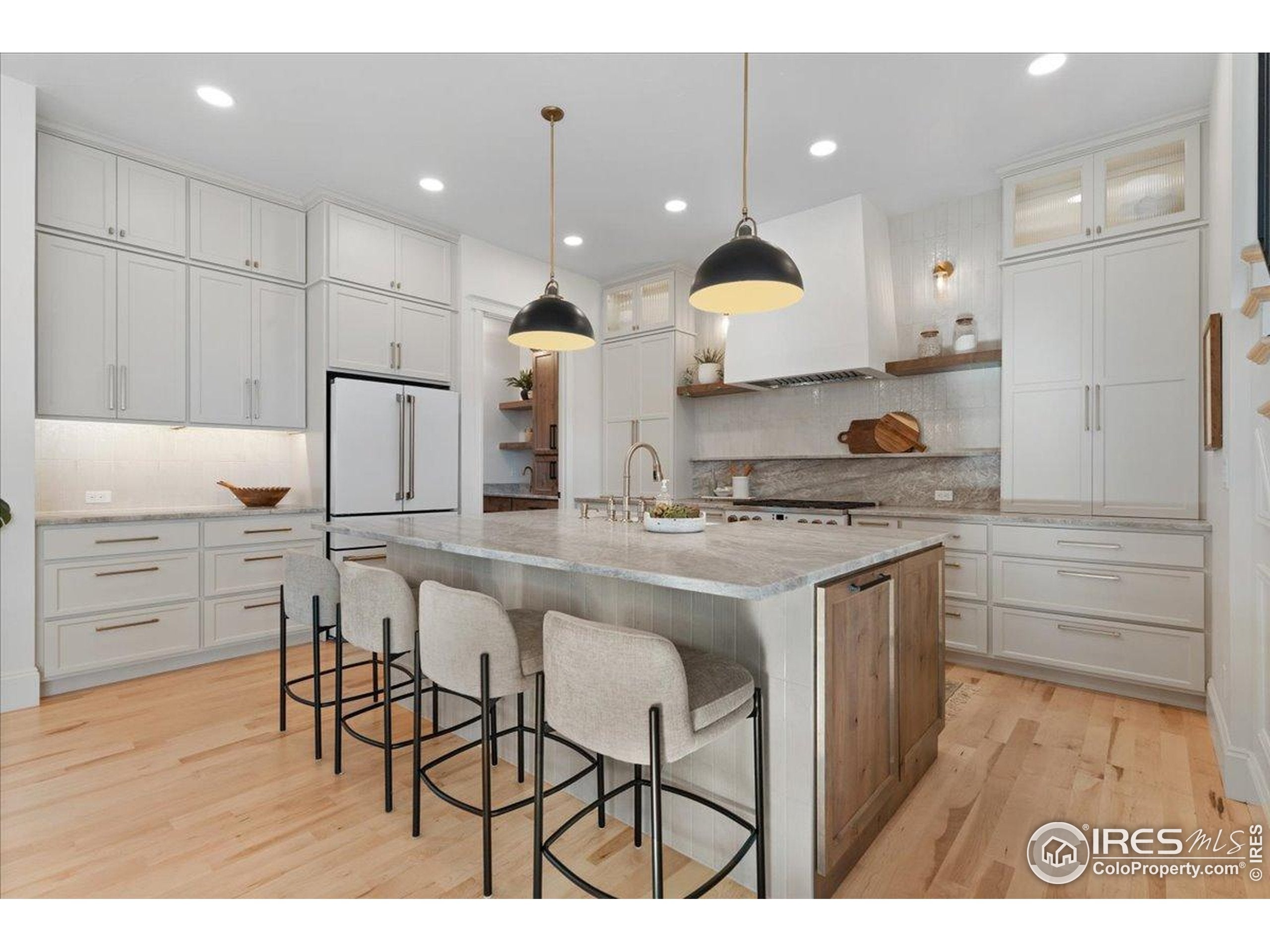 Berthoud, Colorado, 80513, United States, 4 Bedrooms Bedrooms, ,4 BathroomsBathrooms,Residential,For Sale,1910377